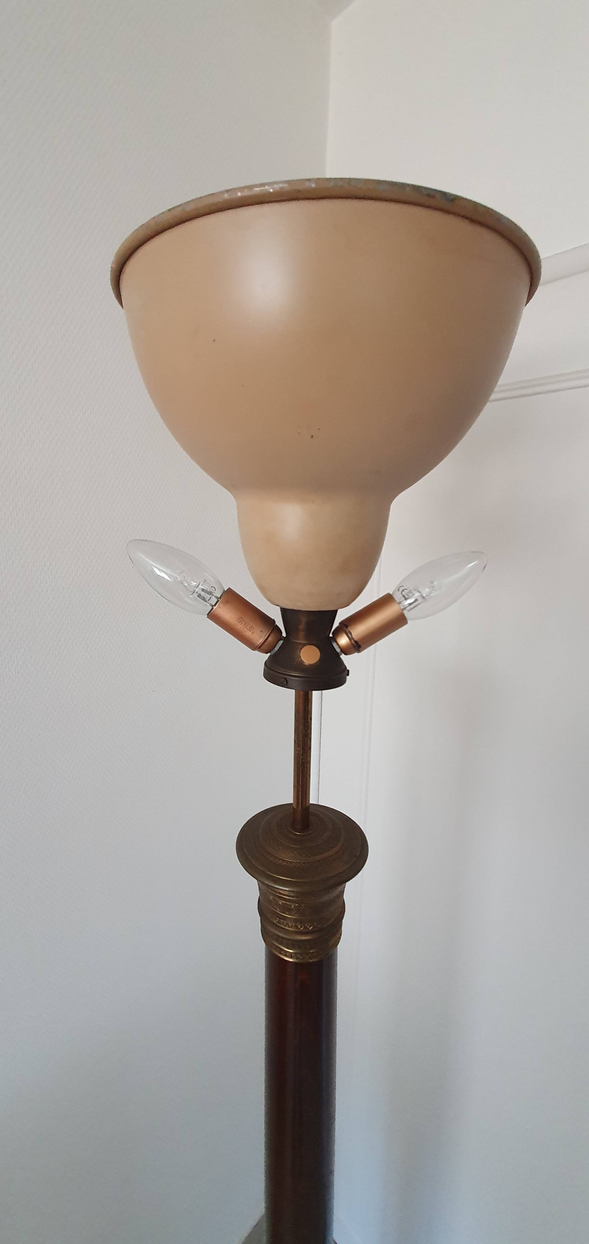Vintage floor lamp from the 1950s, shade made of pig bladder.