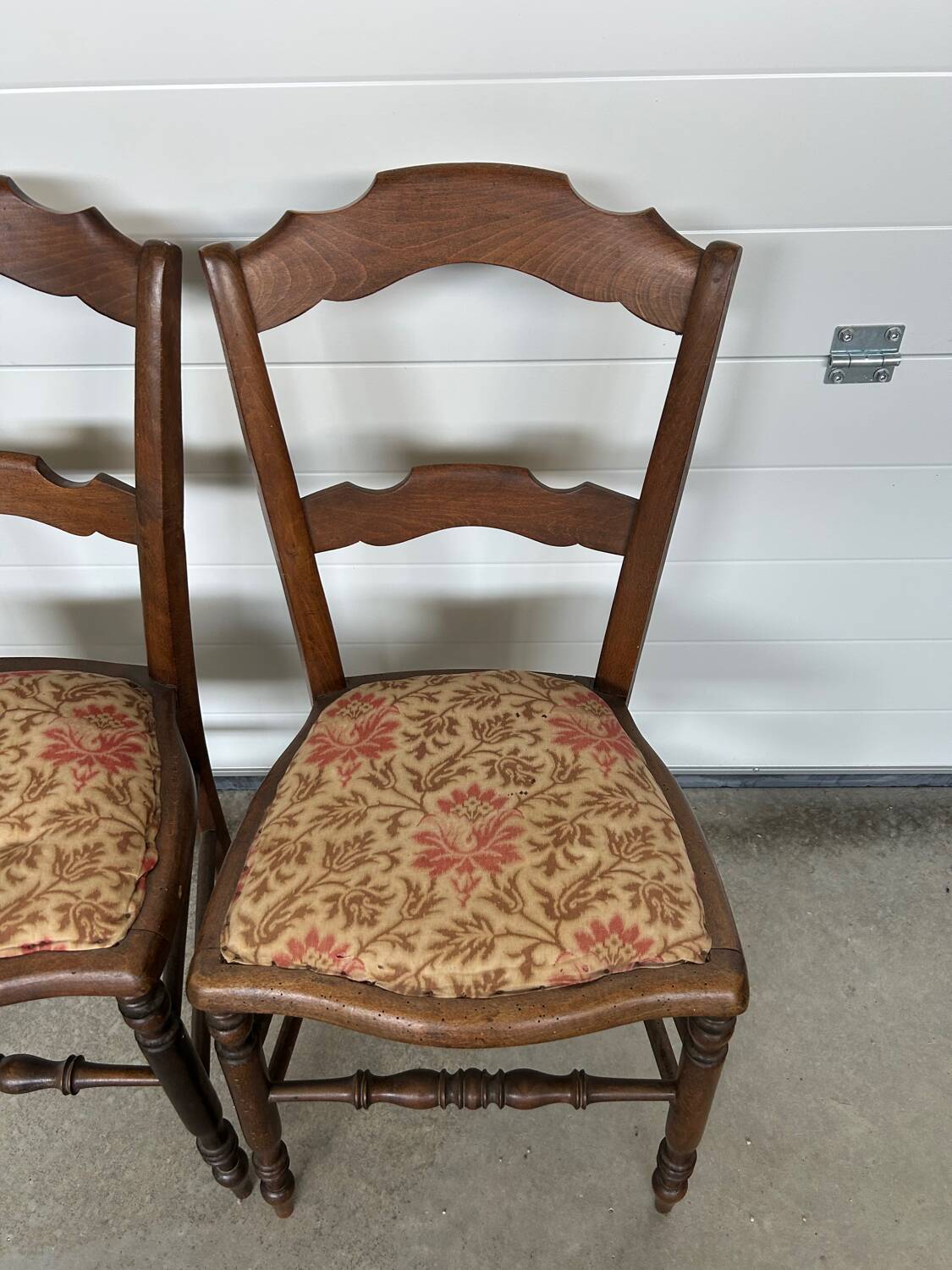 Set of 2 chairs