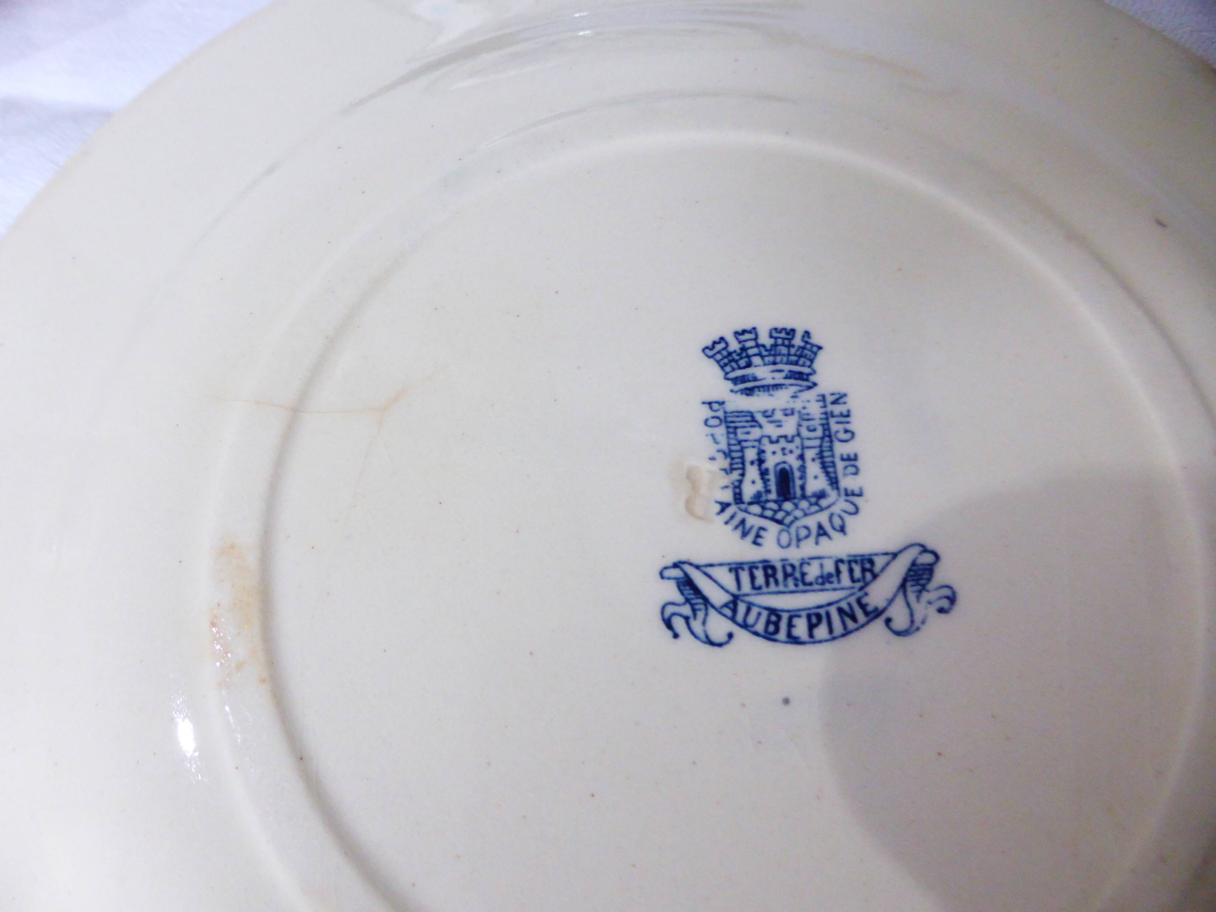 3 plates dessert in iron earth of Gien mondèle Hawthorn 211224