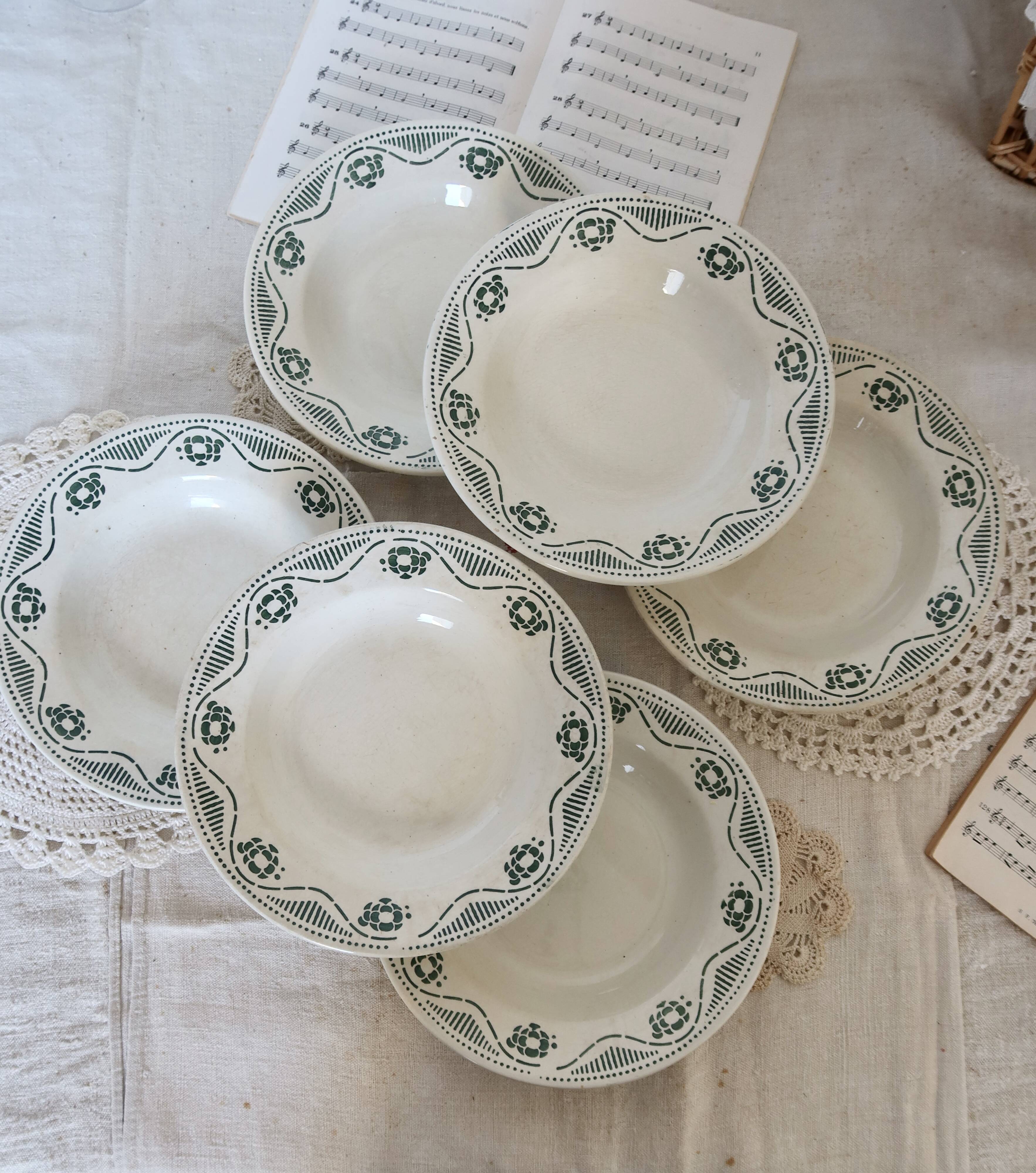 6 deep iron earth plates Nouvelles Galeries Ennegé Paris Robert model 1930s