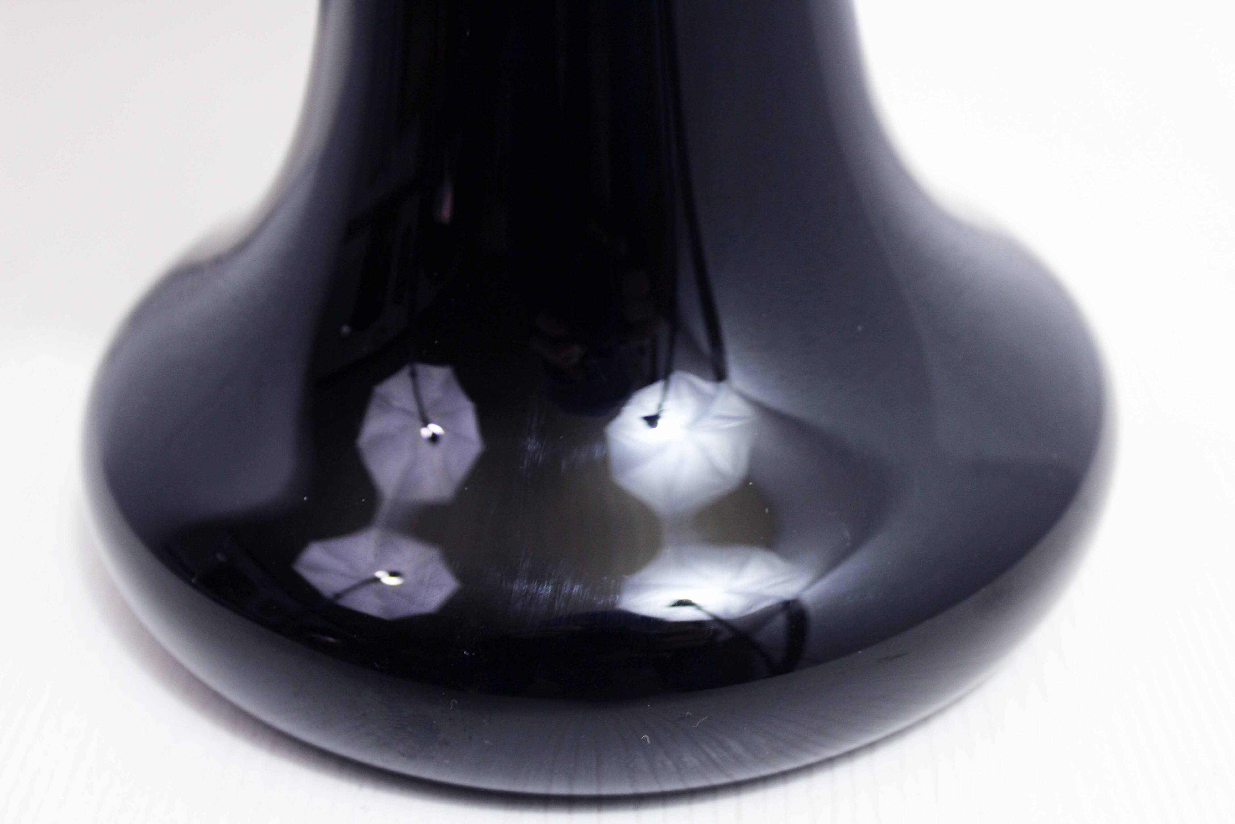 Table lamp made entirely of black and white glass, 1980