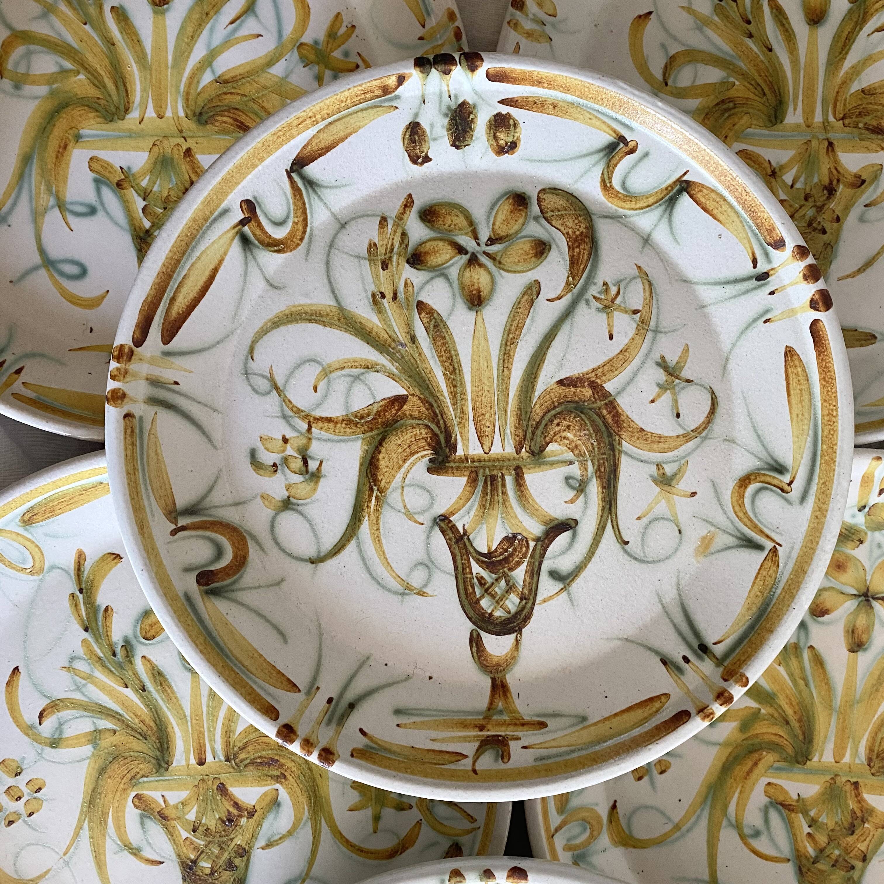 Hand-painted dessert plates Keraluc Quimper Brittany