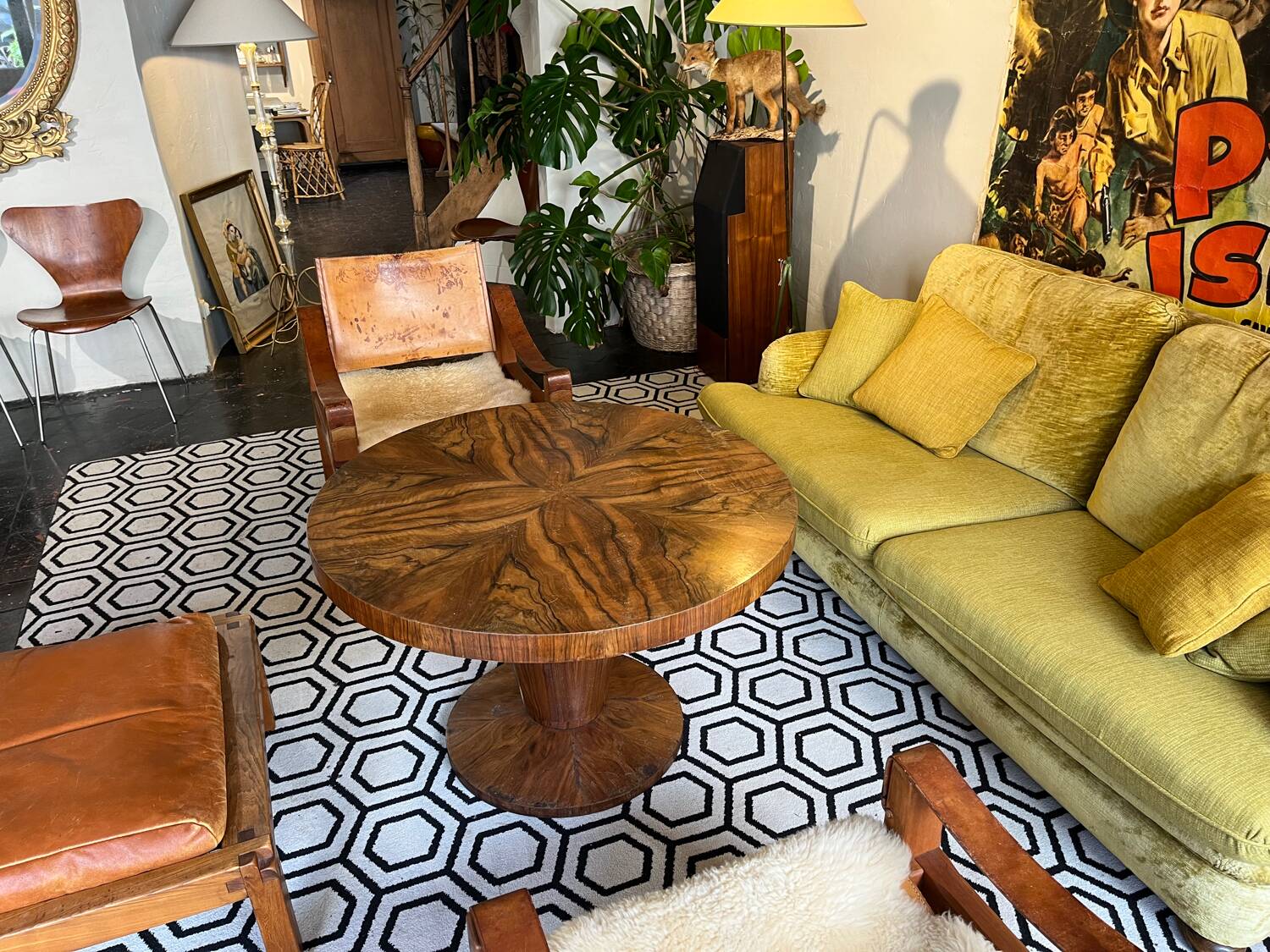 Large pedestal table 1930