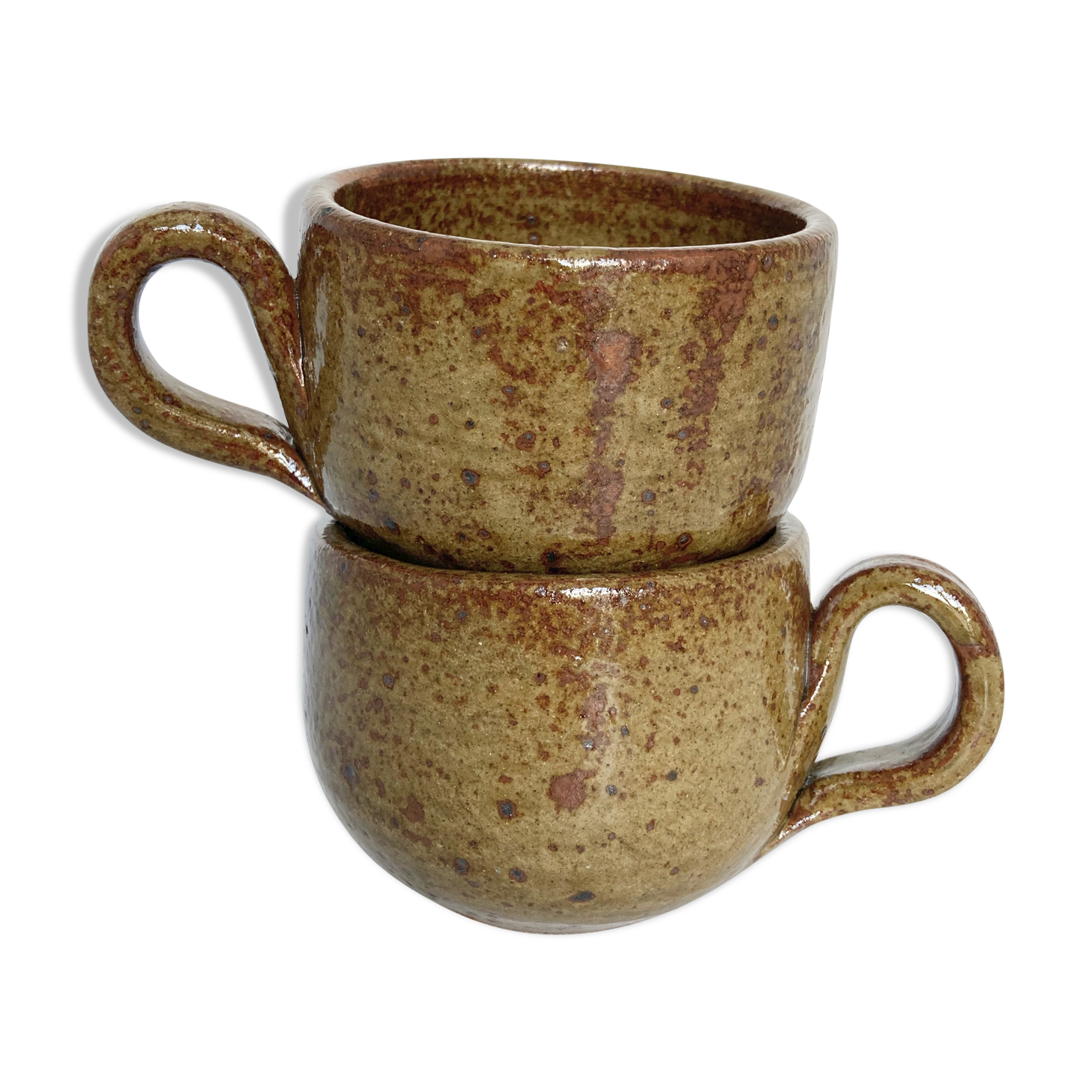 Pair of mugs in sandstone