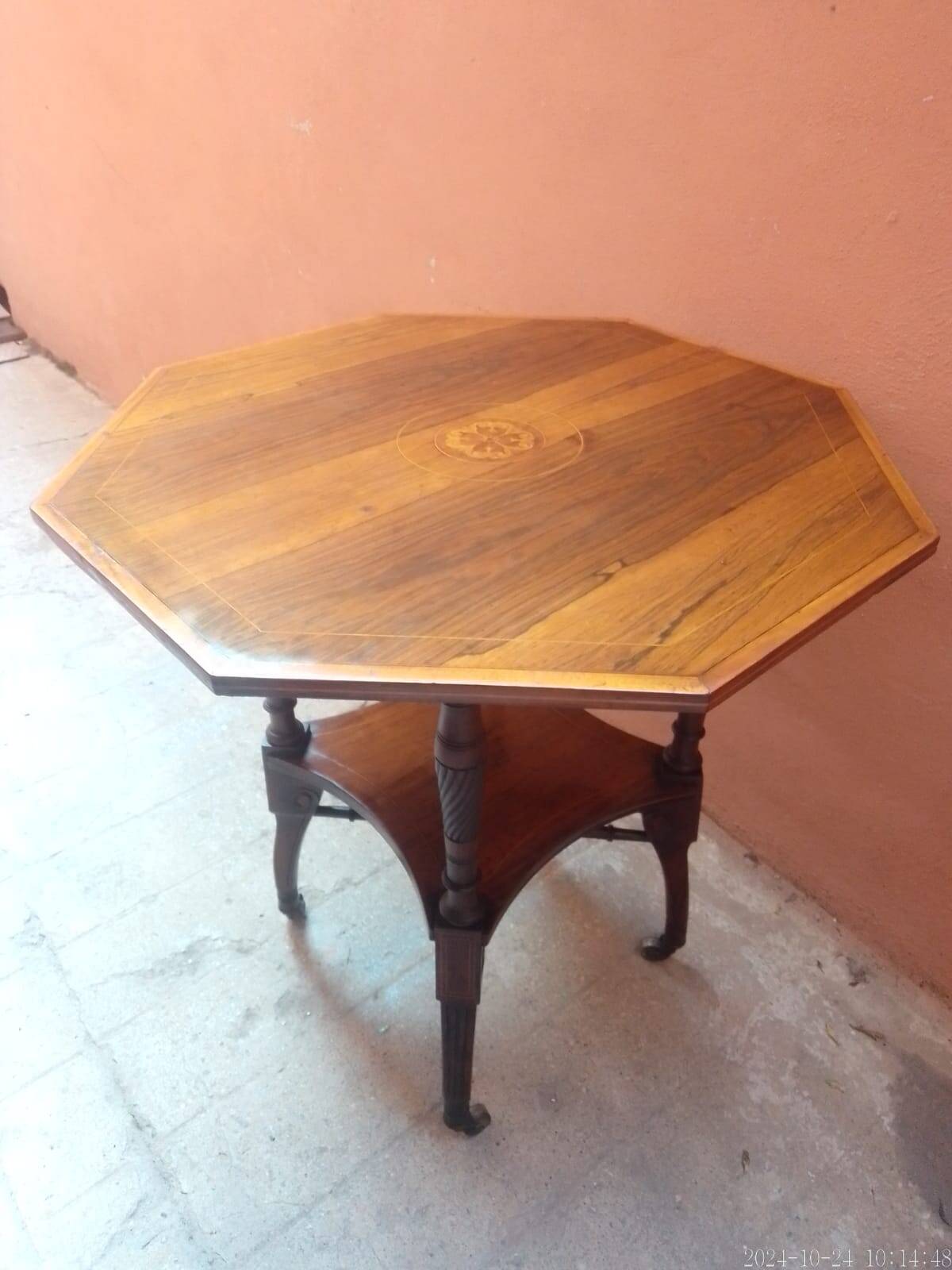 English pedestal table