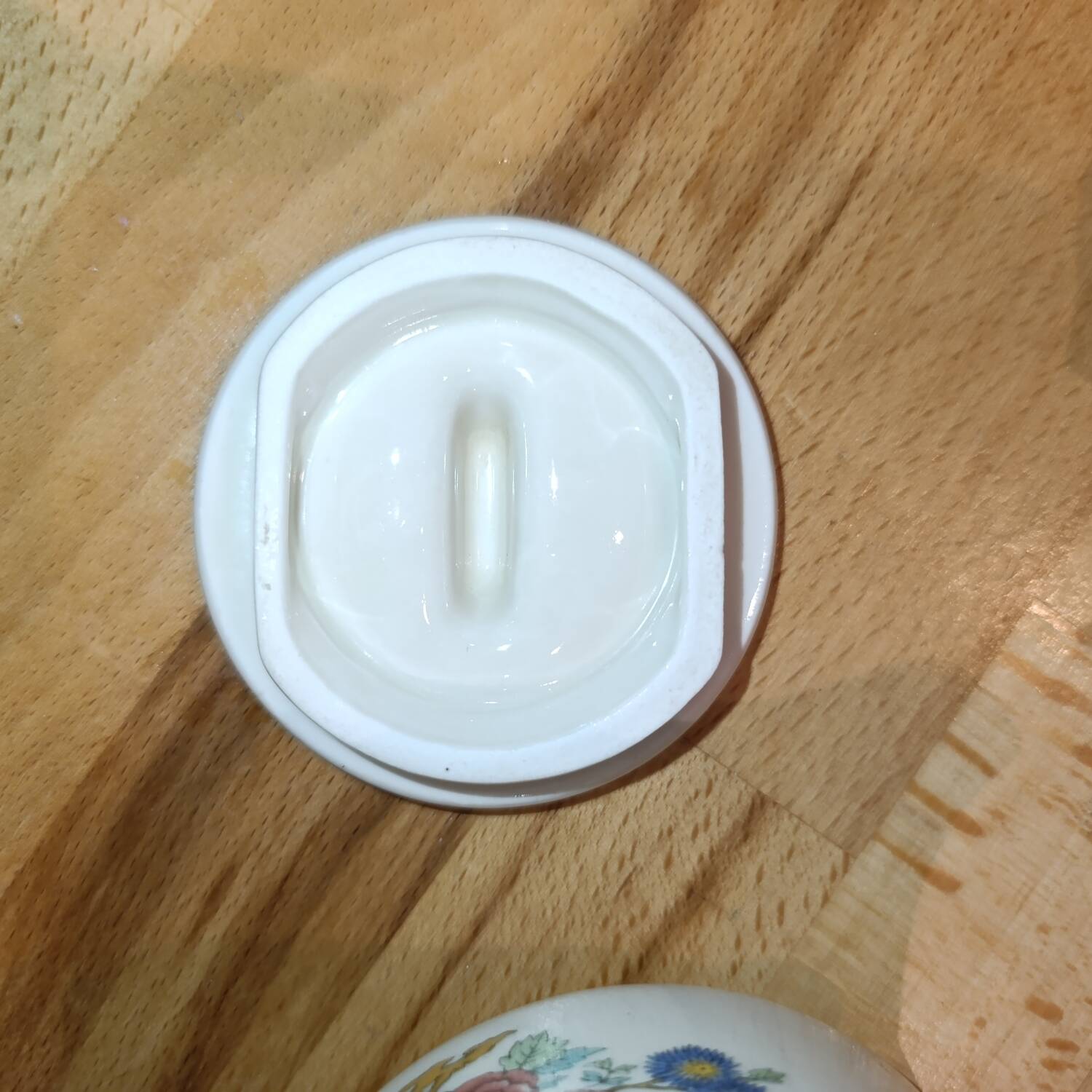 Pillivuyt individual teapot with Oriental decor