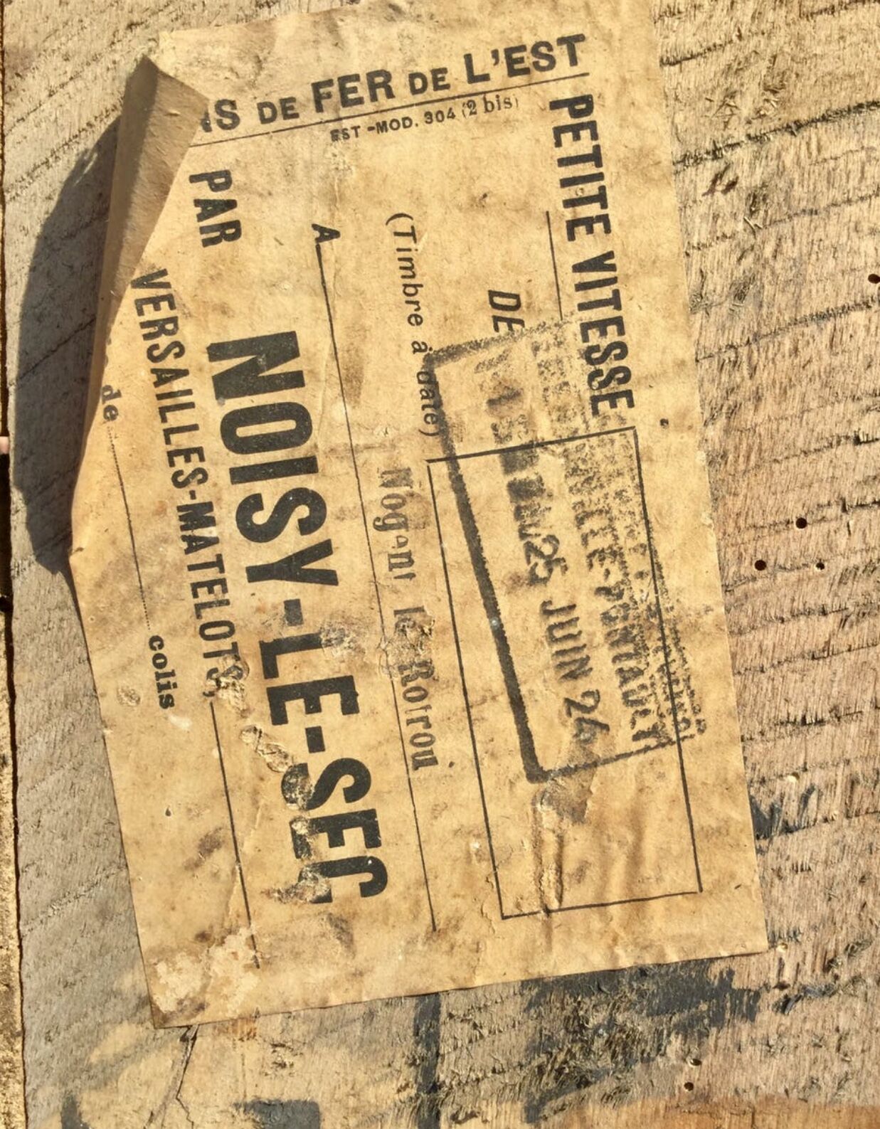 1925 menier chocolate wooden box