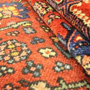 Tapis persan traditionnel noué à la main tapis de salon en laine rouge 134x136cm