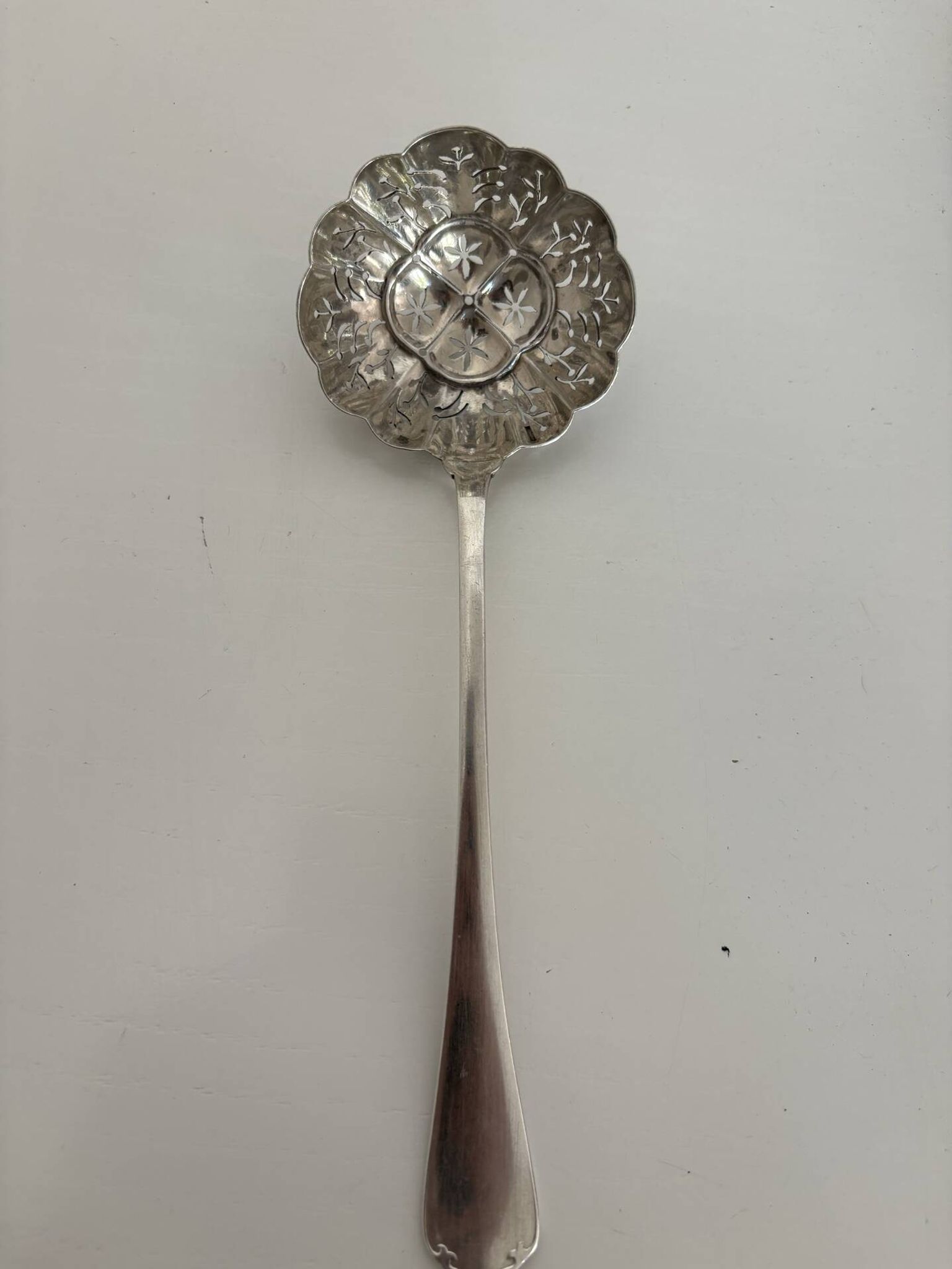 Cuillère à pèlerin , pelle à service Christofle en métal argenté