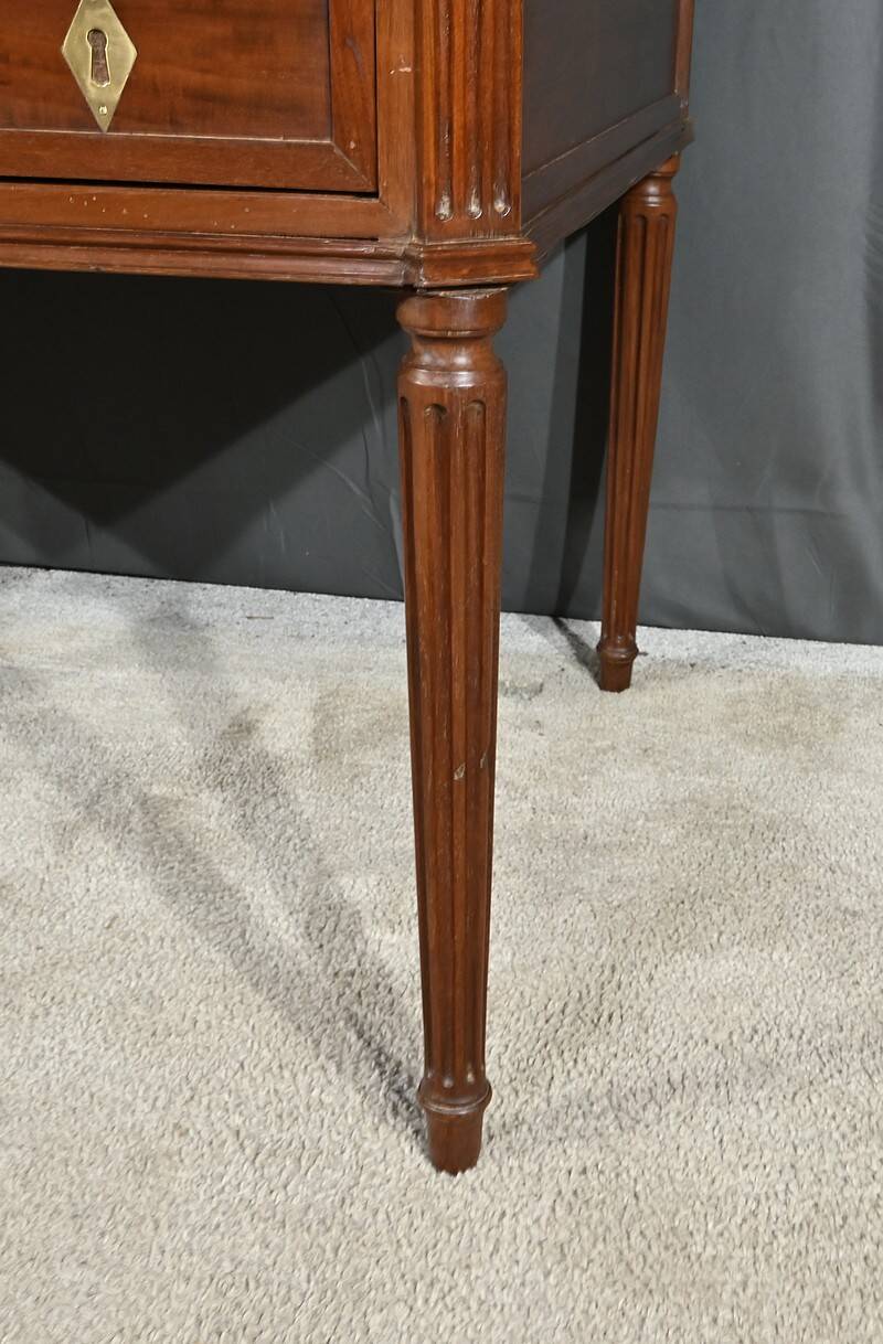Louis XVI desk in Cuban mahogany – Late 18th century