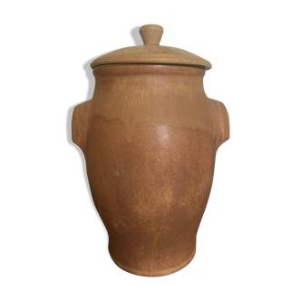 Vintage sandstone pot