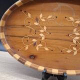 Oval wooden tray with flowers