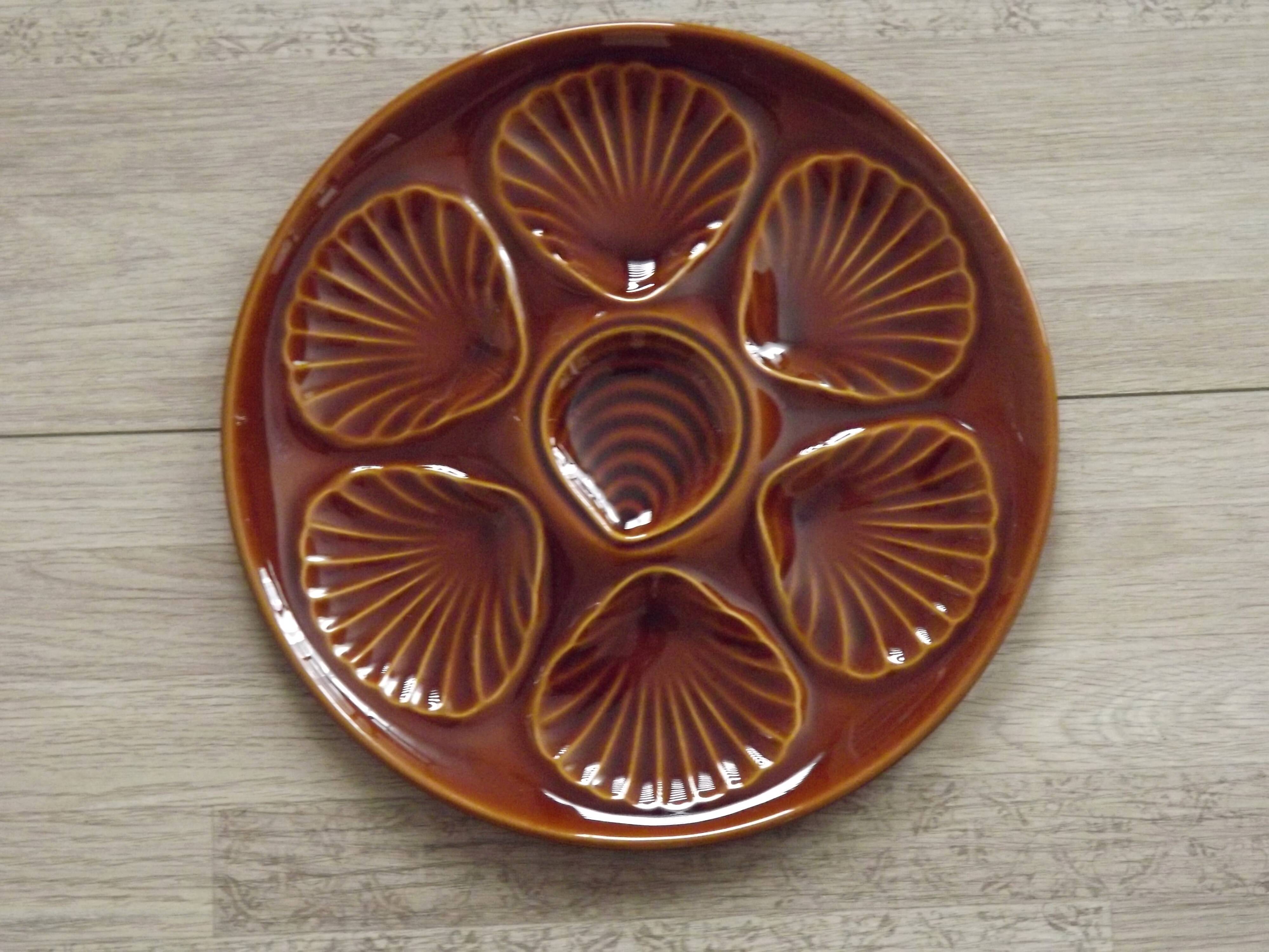 Set of 6 brown majolica oyster plates for 6 oysters and lemon 4951
