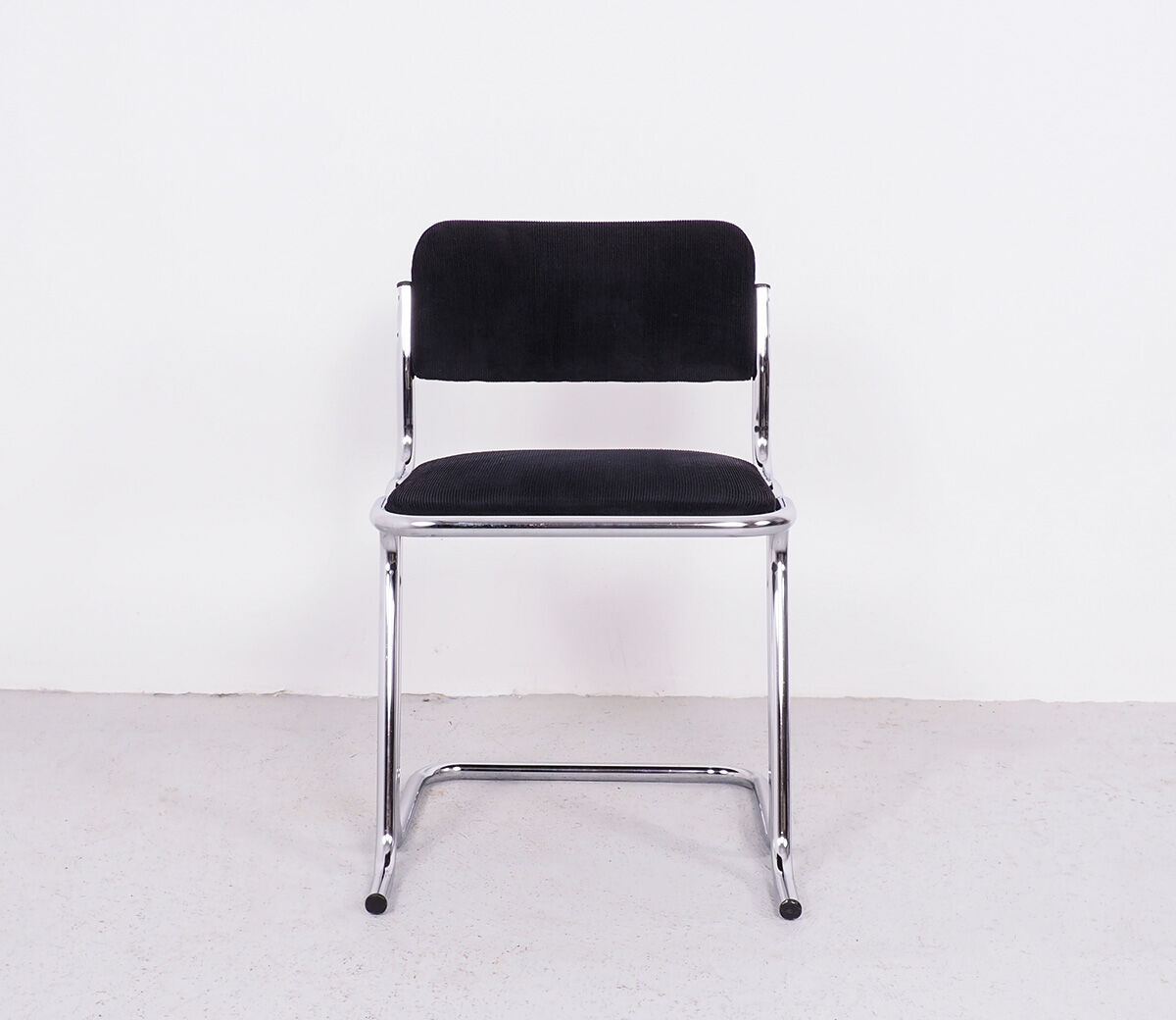 Tubular chrome chairs with black corduroy, set of 4