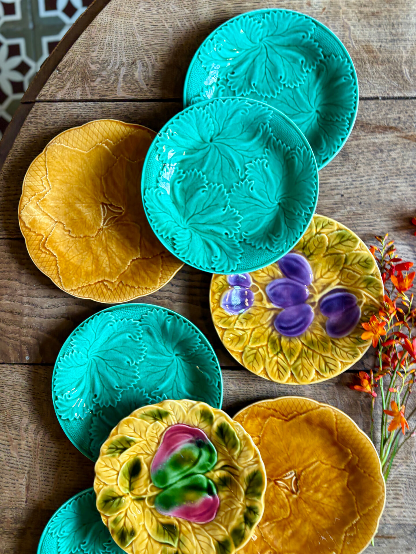 Set of 8 mismatched antique majolica plates