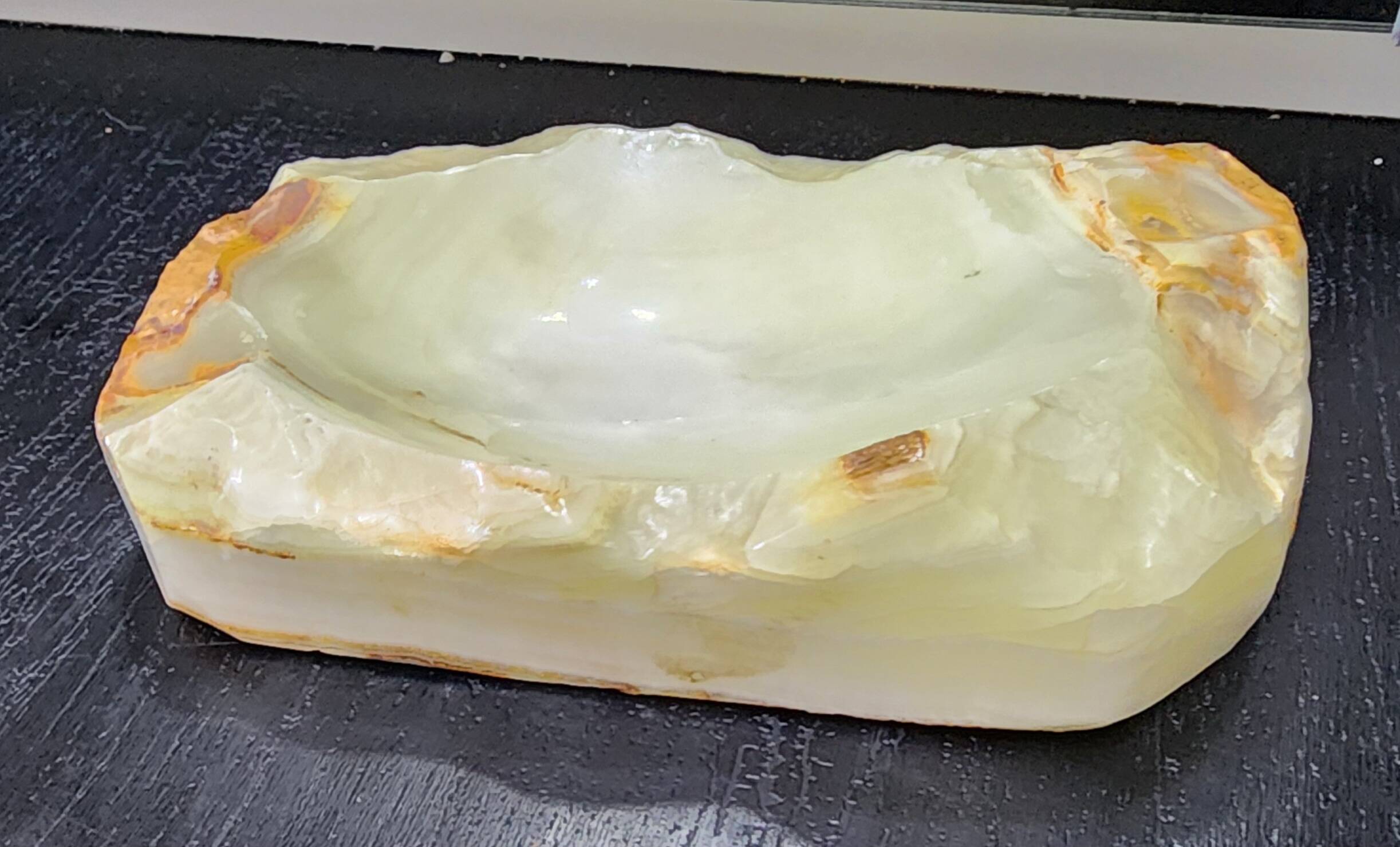 Vintage table lighters + 2 onyx ashtrays – decorative set