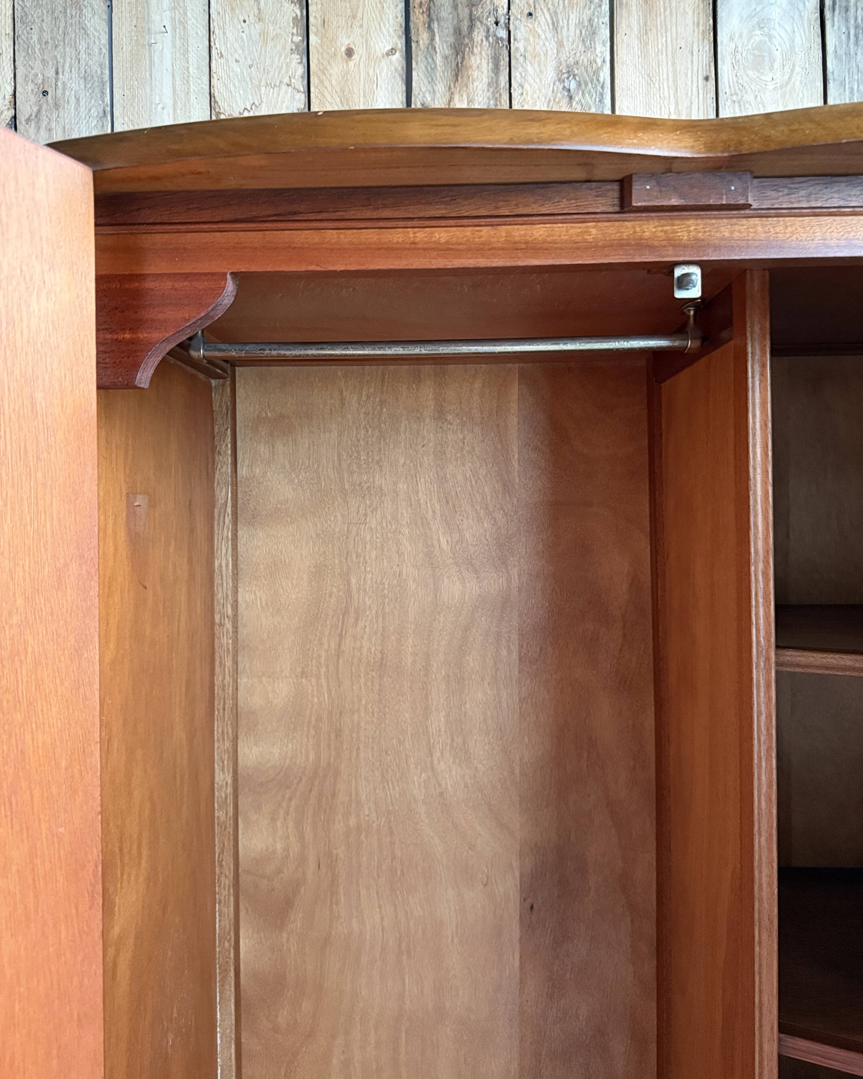 Vestiaire Art Déco  anglais