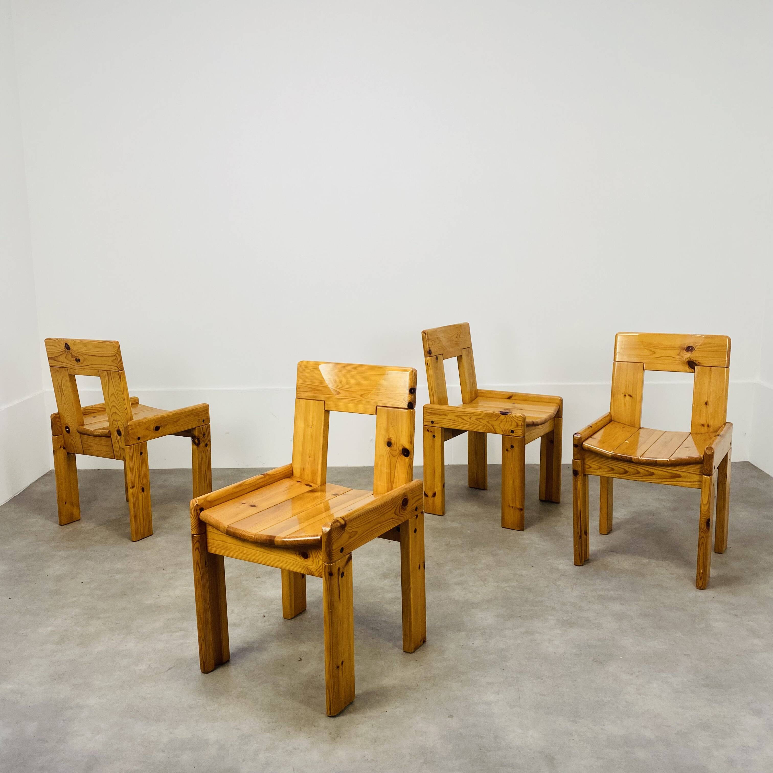 4 brutalist chairs by Silvio Coppola for Roche Bobois, solid pine