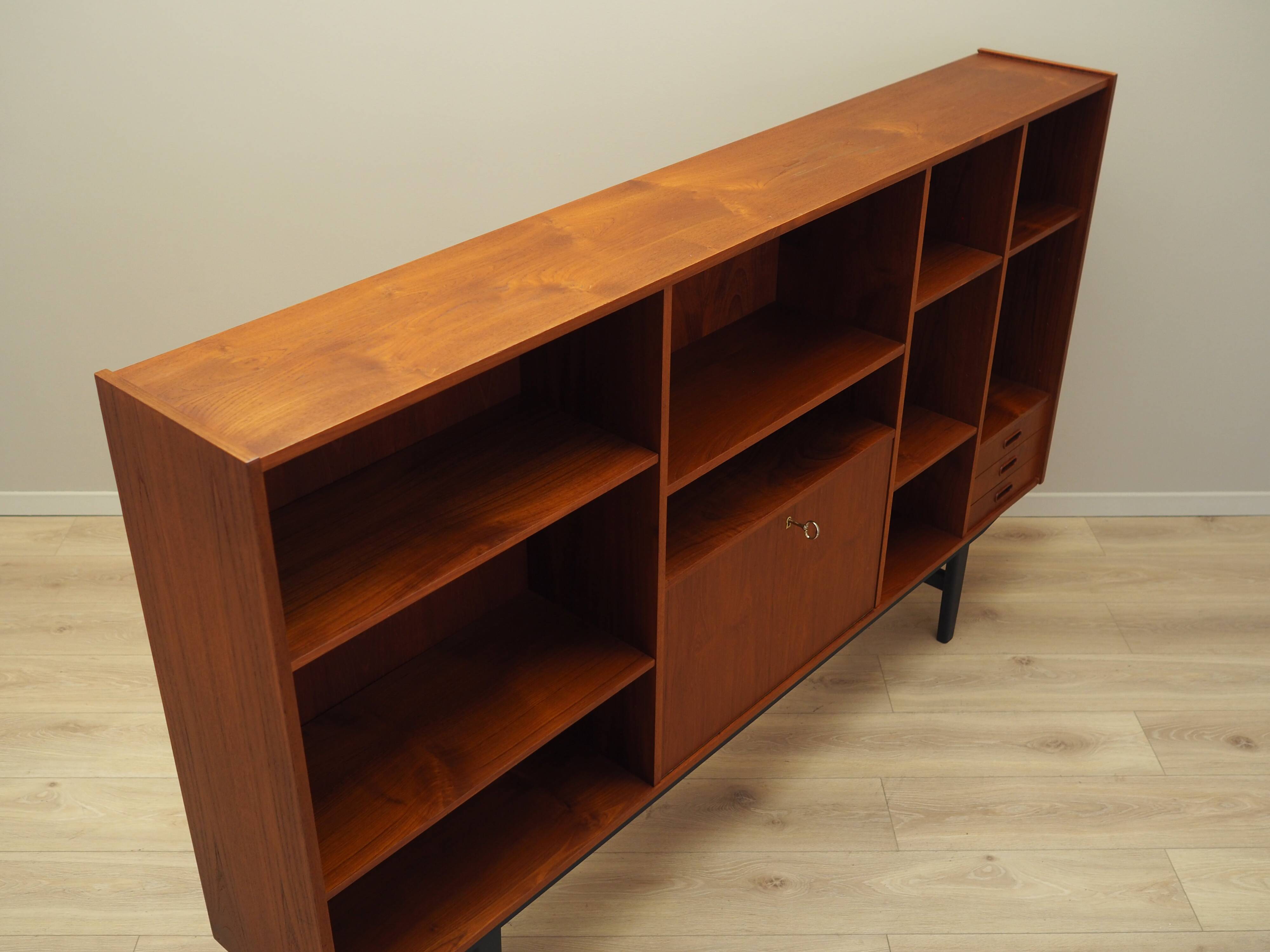 Teak bookcase, Danish design, 1970s, production: Denmark