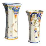 Deux vases hexagonal peint à la main. Rouen. (1910)