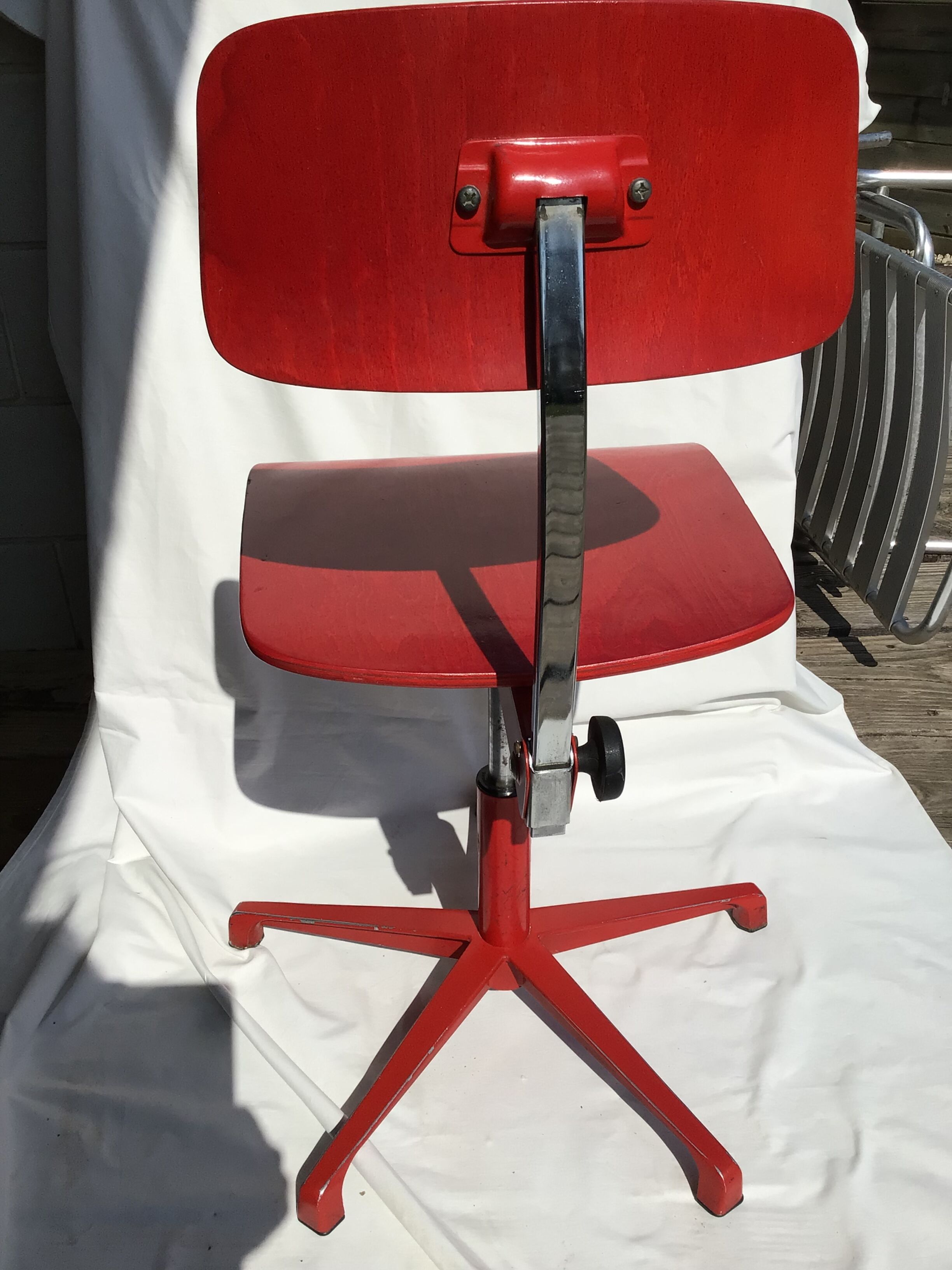 Workshop chair varnished wood Finland Ergofinn