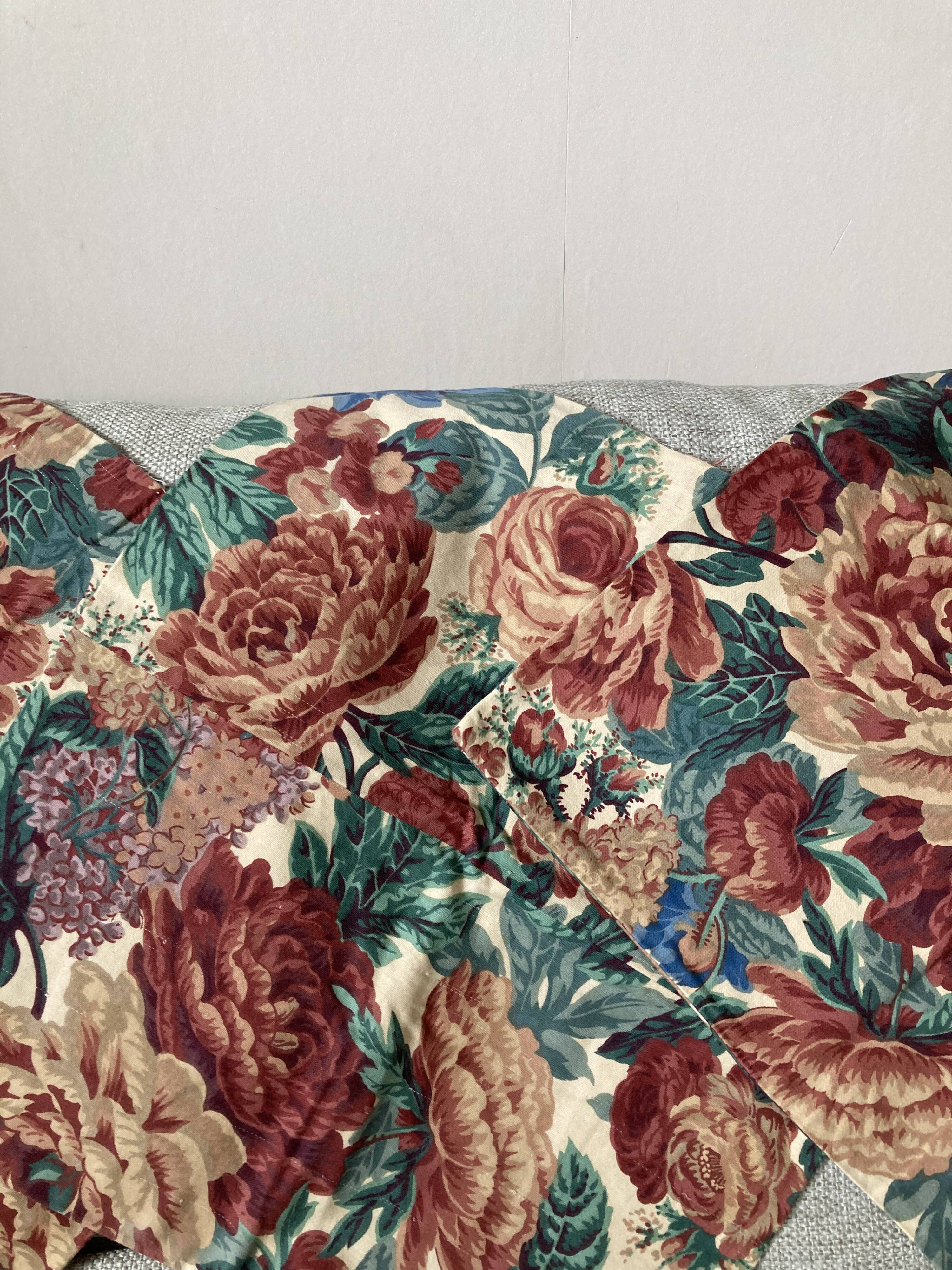 Set of 3 cushion covers in burgundy floral cotton