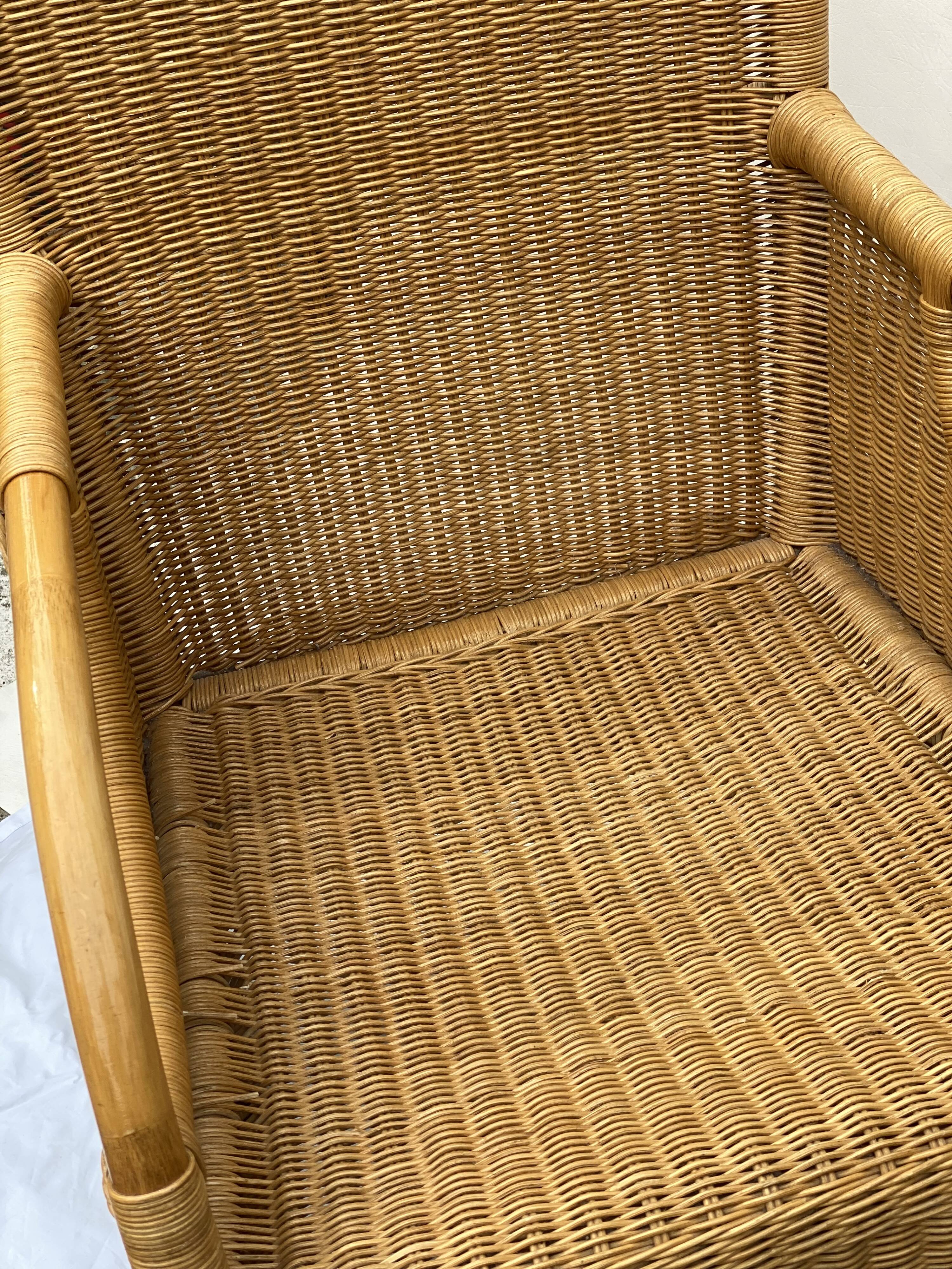 Vintage rotan and teak rocking chair