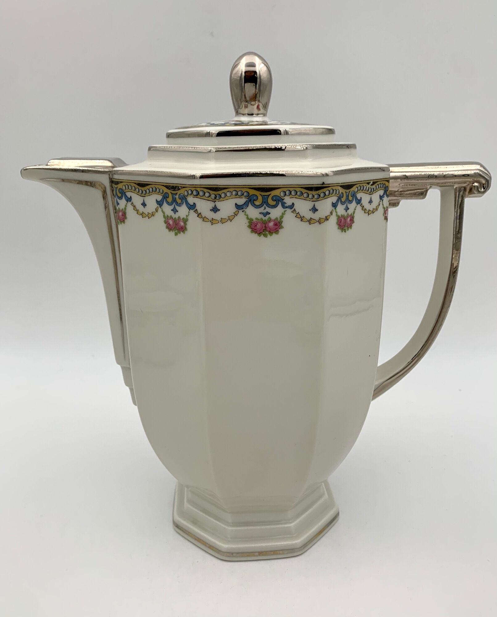 Large porcelain coffee service, 33 pieces, signed RAYNAUD - Cie Limoges - 1940s