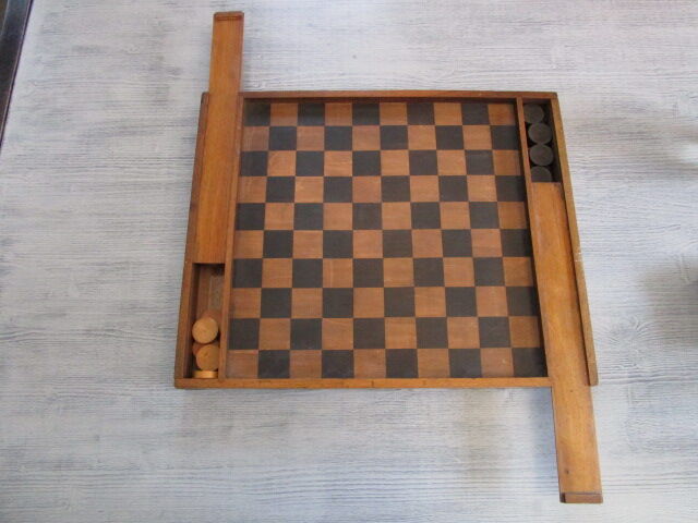 Old wooden lady play tray and backgammon