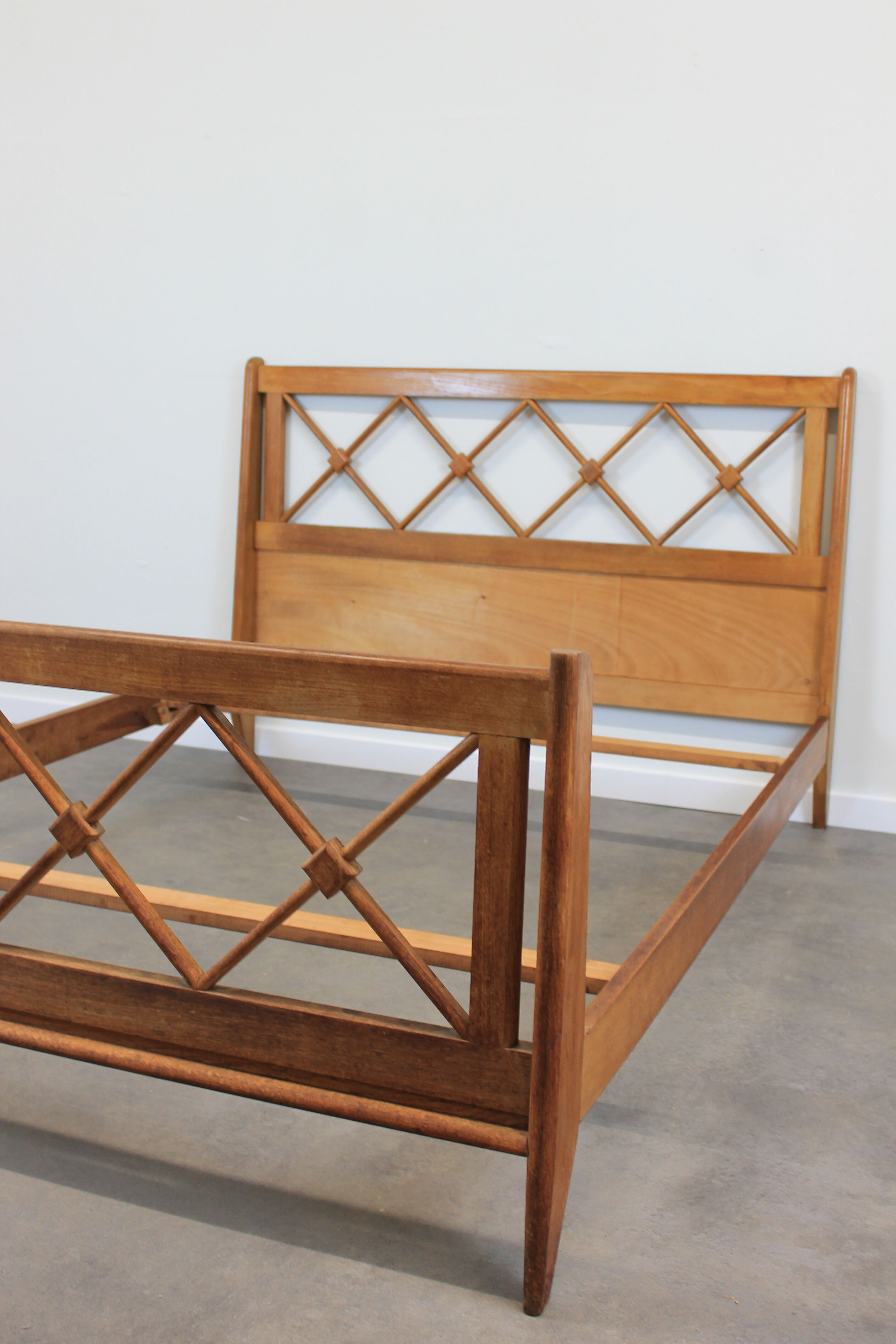 Lit moderniste des ateliers Saint-Sabin