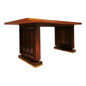 bureau ou table de conférence