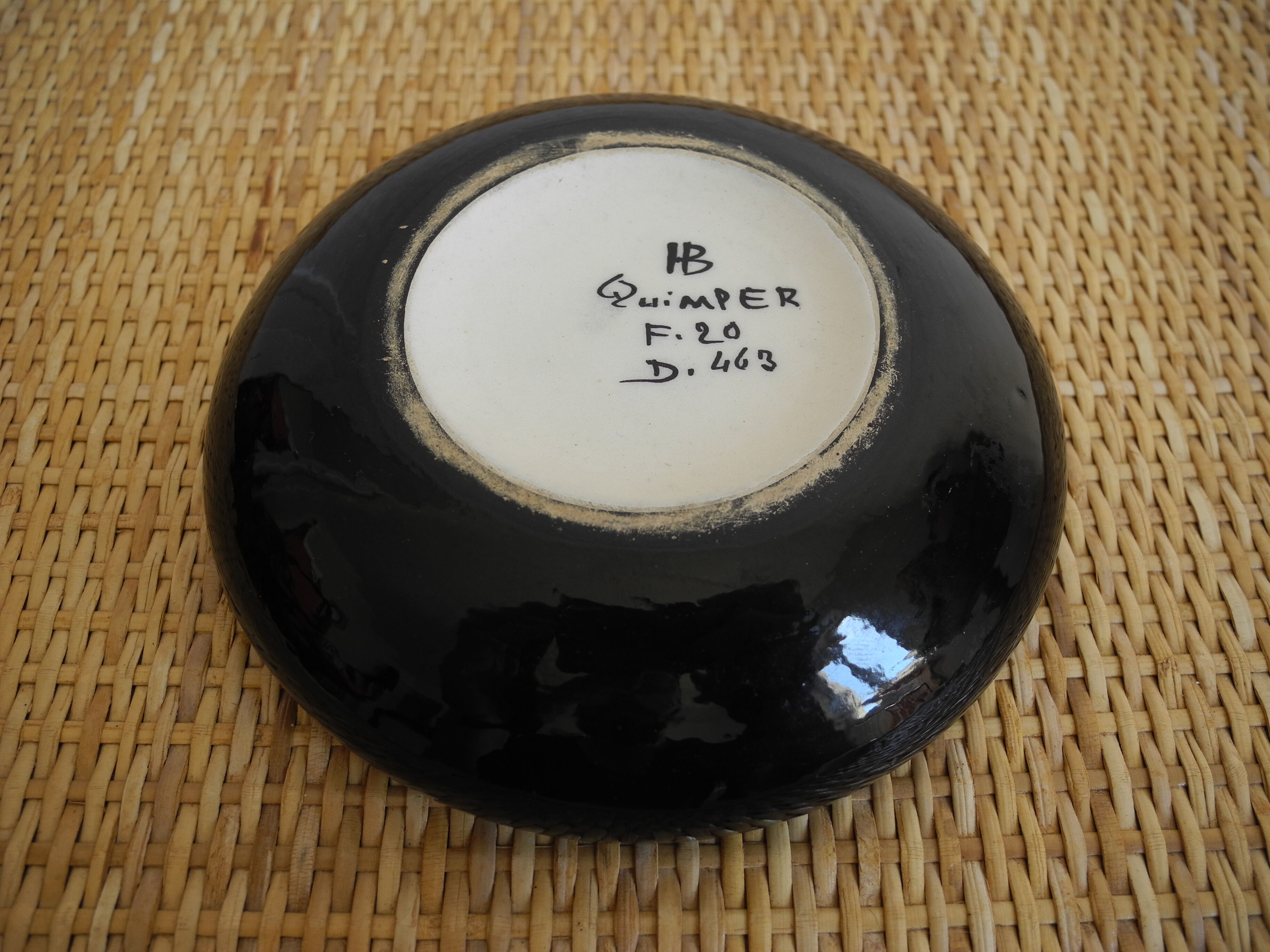 Quimper HB Hubandière earthenware ashtray, vintage decorative ashtray