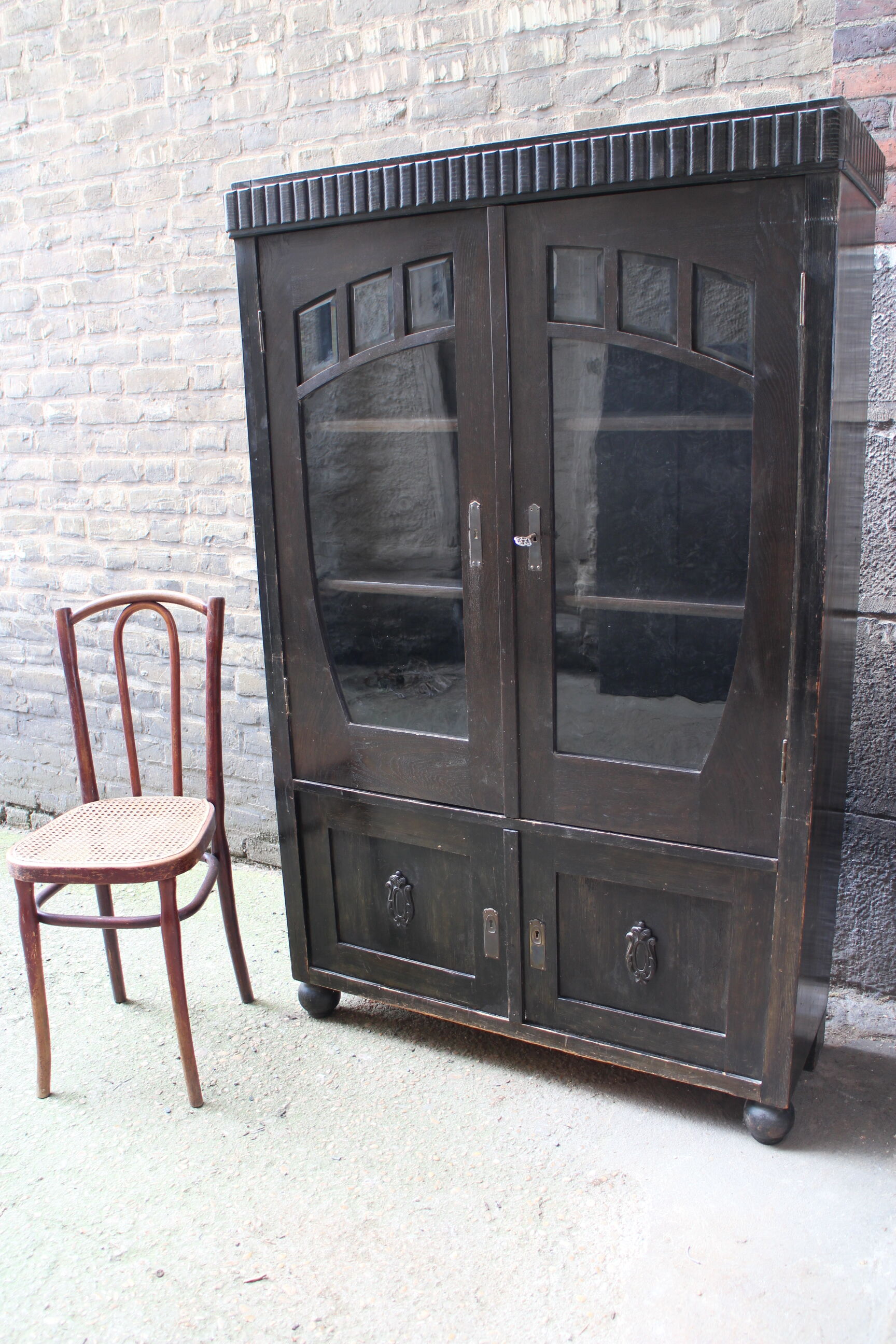 Colonial Library 1900