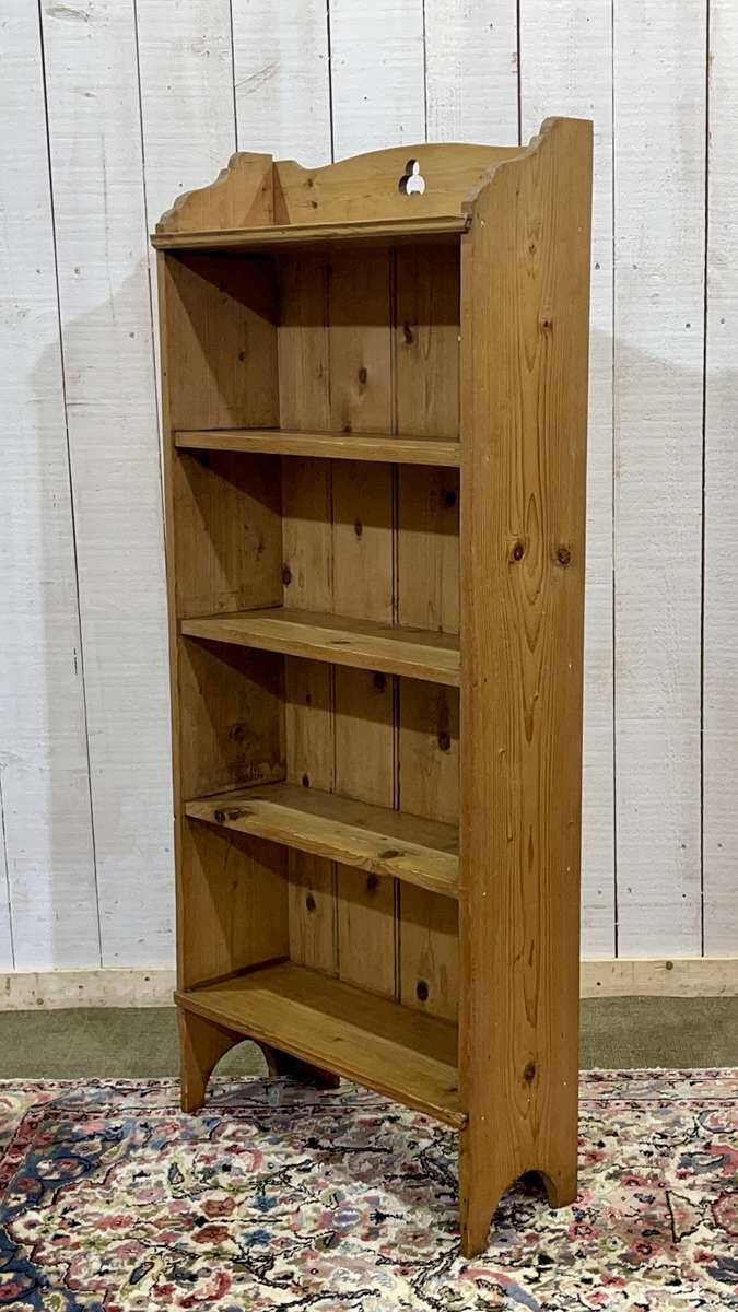 Etagère en sapin anglaise début XXème