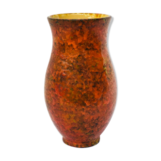 Ceramic vase