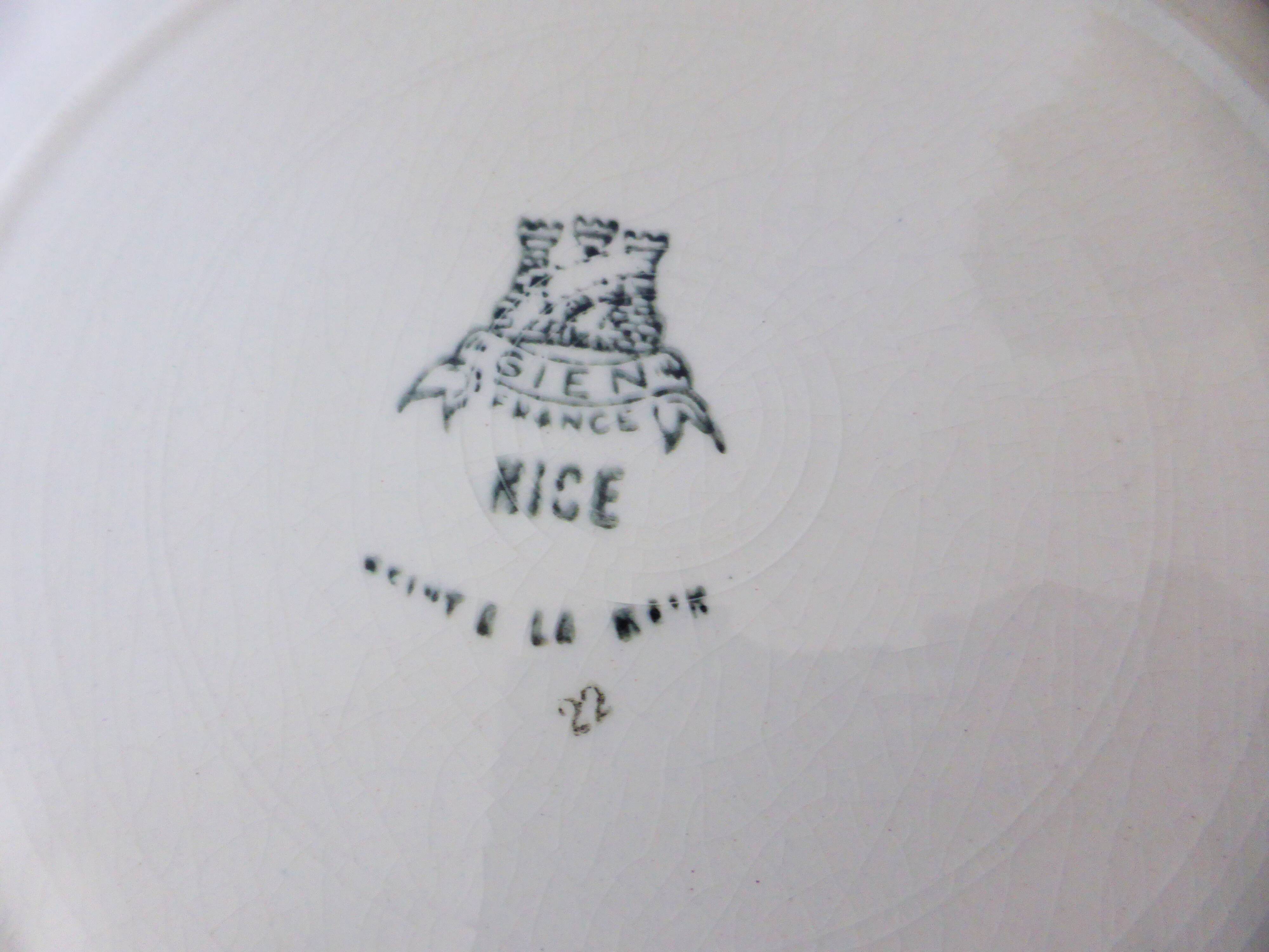 3 flat plates of Gien model Nice