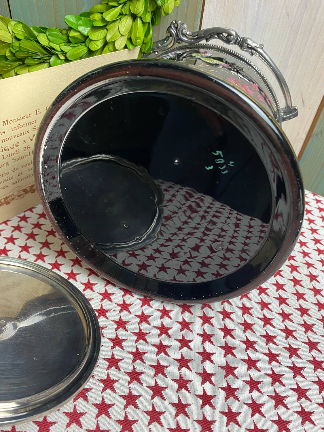 English porcelain and silver-plated metal cake tin