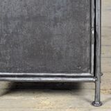 Table de chevet en fer, années 1910