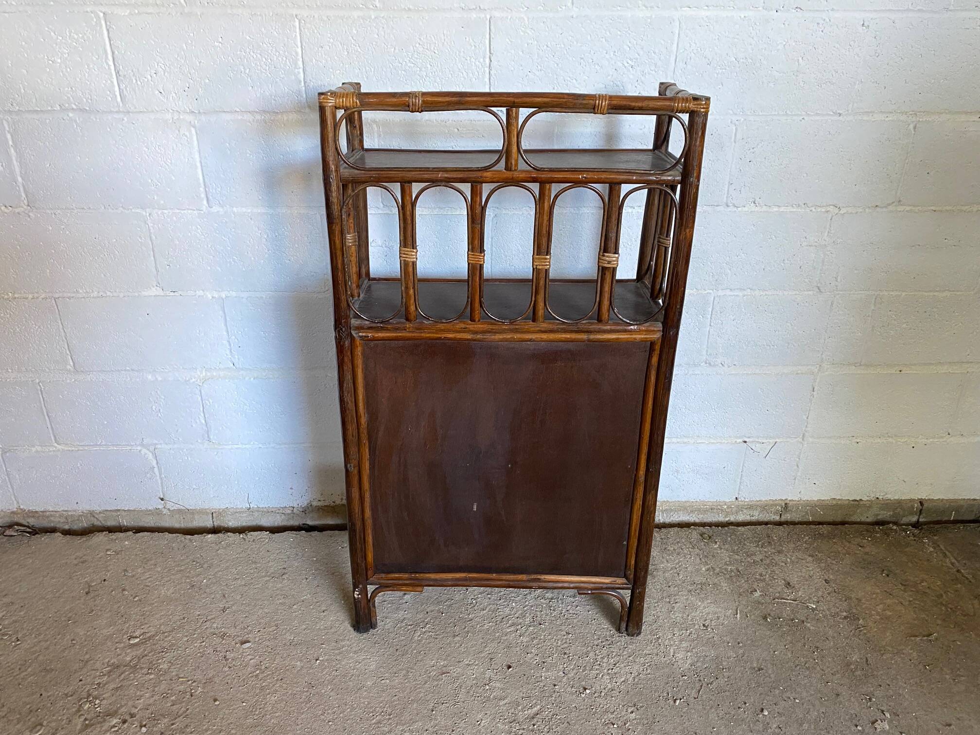 Meuble de rangement en rotin tissé et bambou vintage années 70