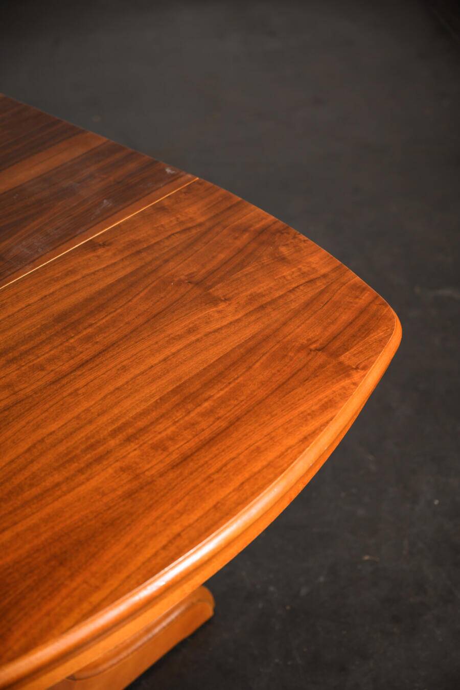 Teak dining table with 4 extensions
