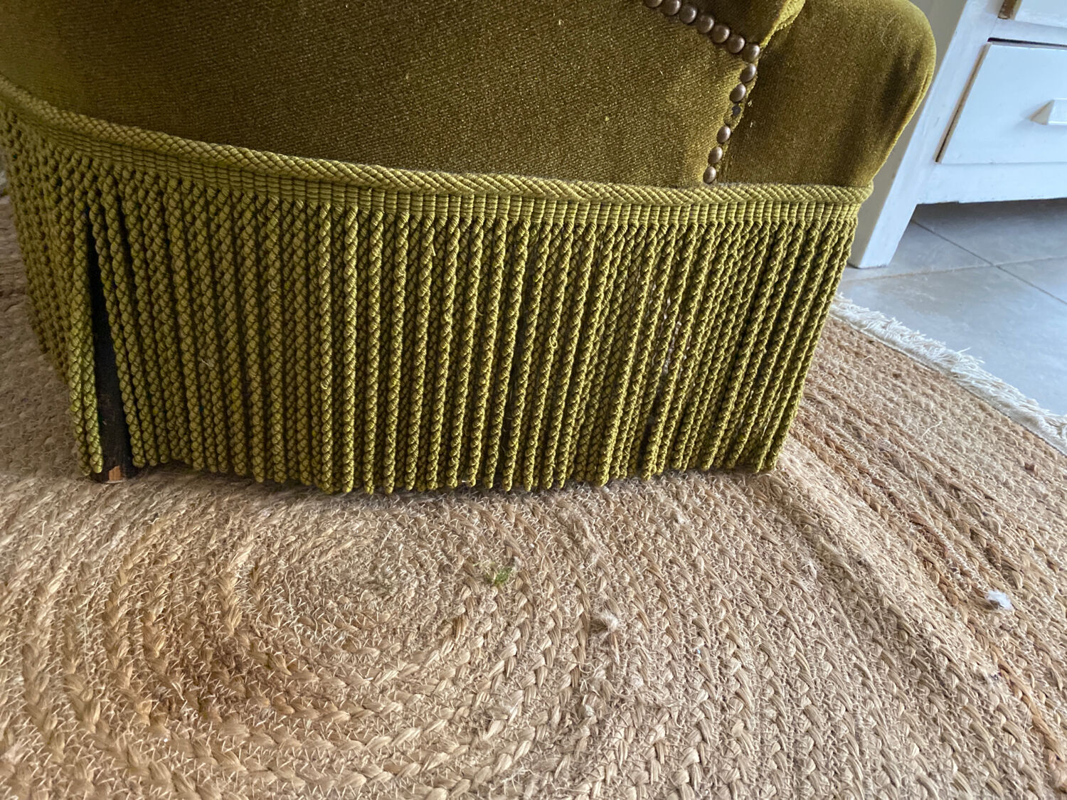 Green velvet toad armchair