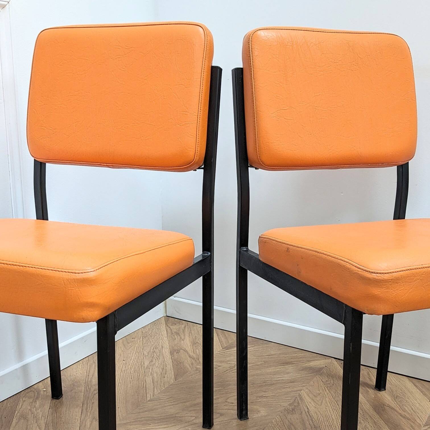 2 vintage leather chairs