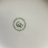 Set of 8 Paris porcelain pharmacy jars with white background with gilding