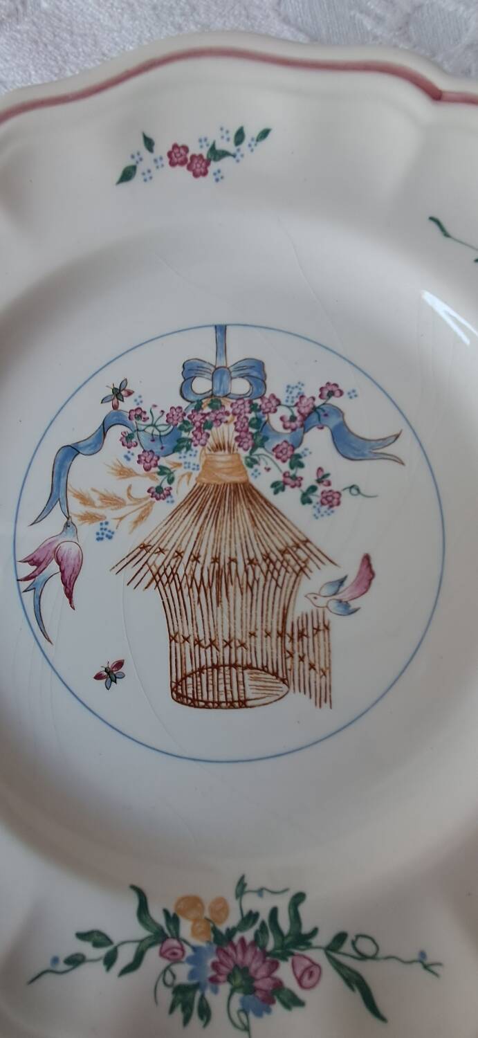 Longchamp earthenware plate. Birdcage decoration