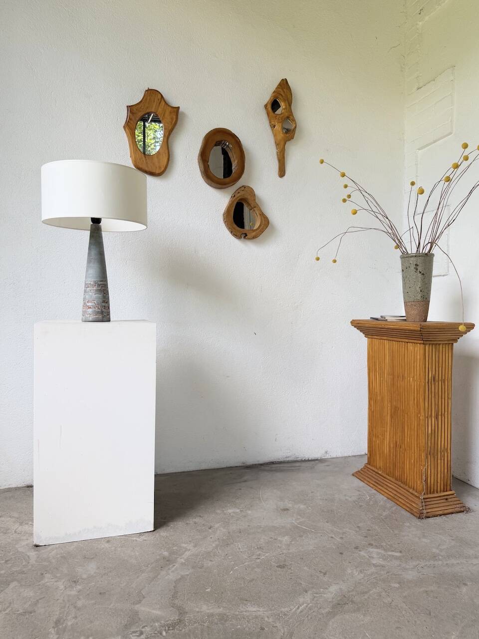 Lampe de table céramique bleue style 1950