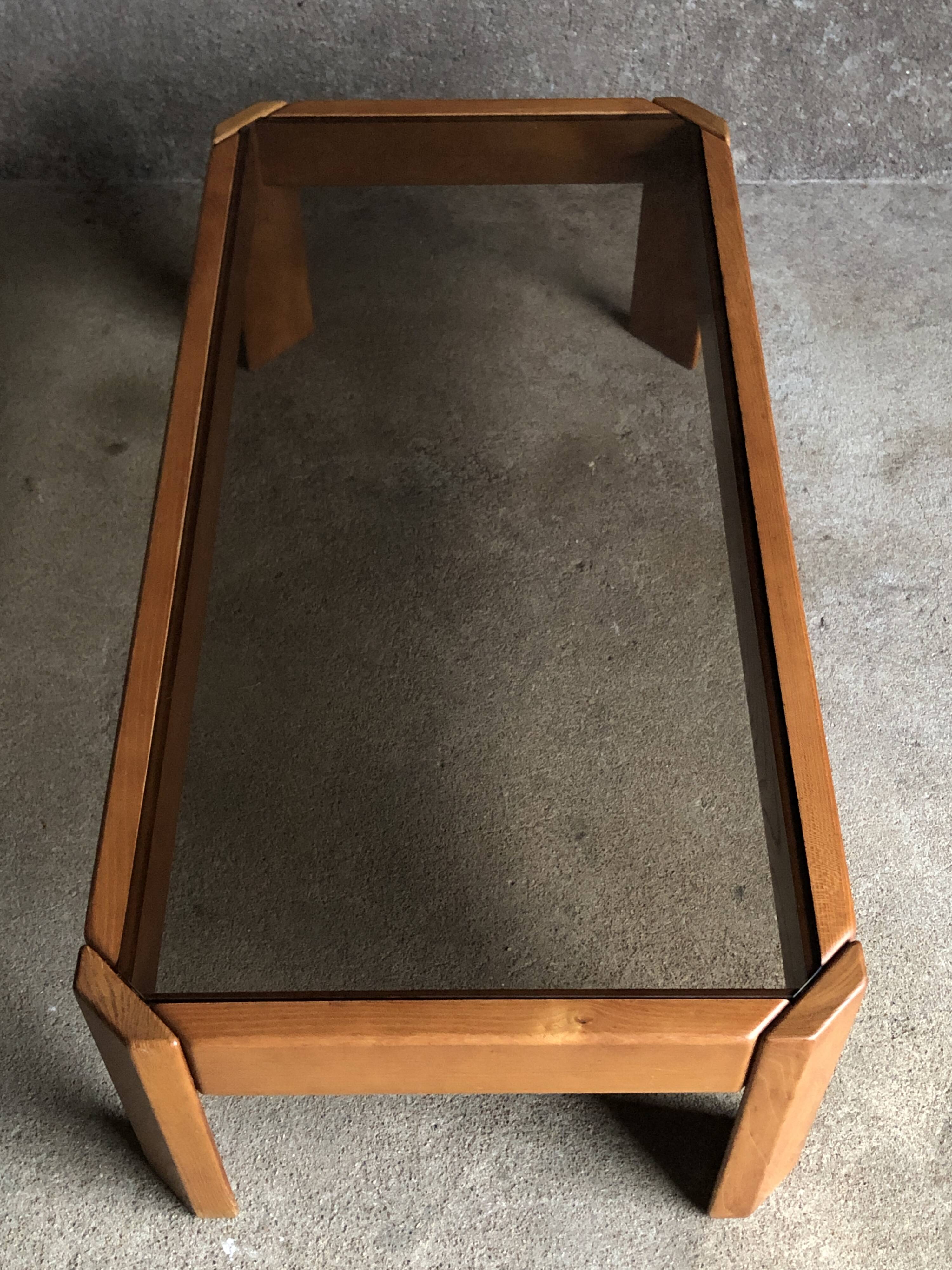 Coffee table in light wood and smoked glass, 1980s