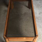 Table basse en bois claire et verre fumé, années 80