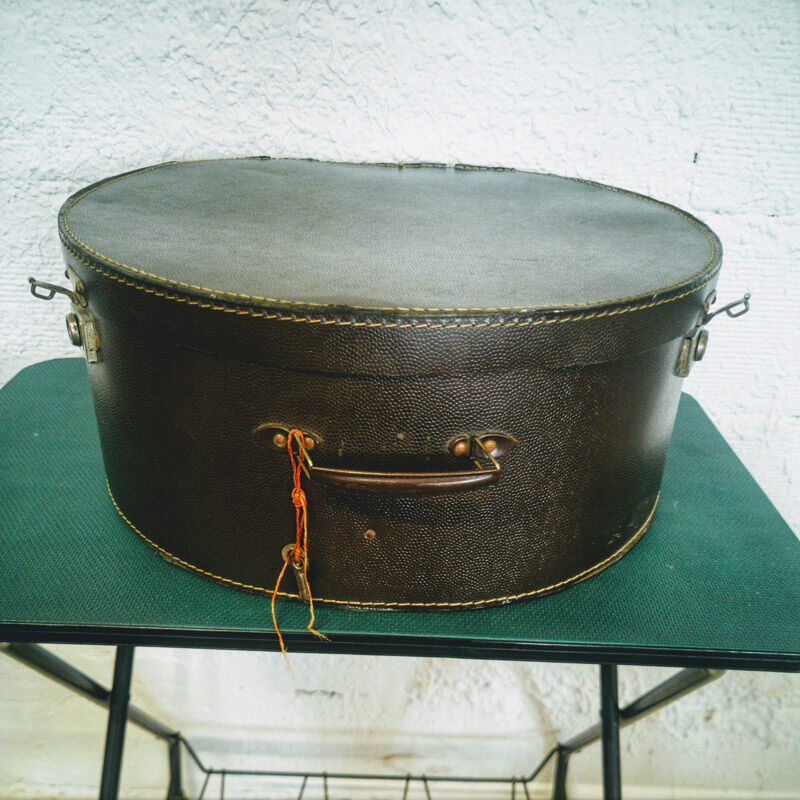 Hat box