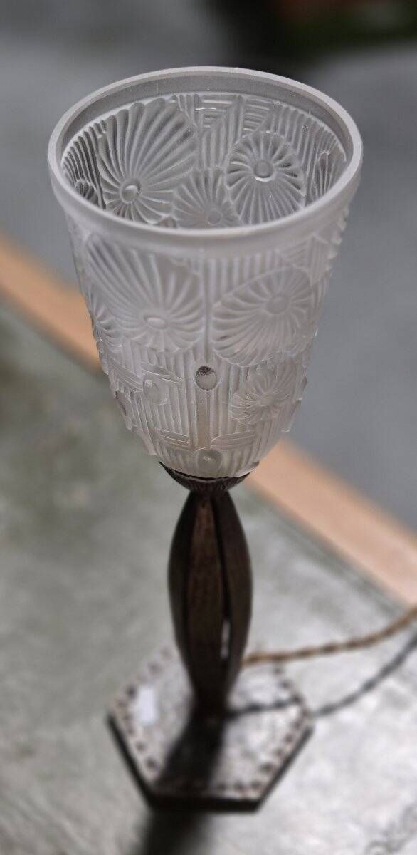 Art Nouveau lamp in the style of Brandt, signed Lorraine, France.