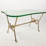 Table basse italienne avec verre gravé et base en laiton, années 1960